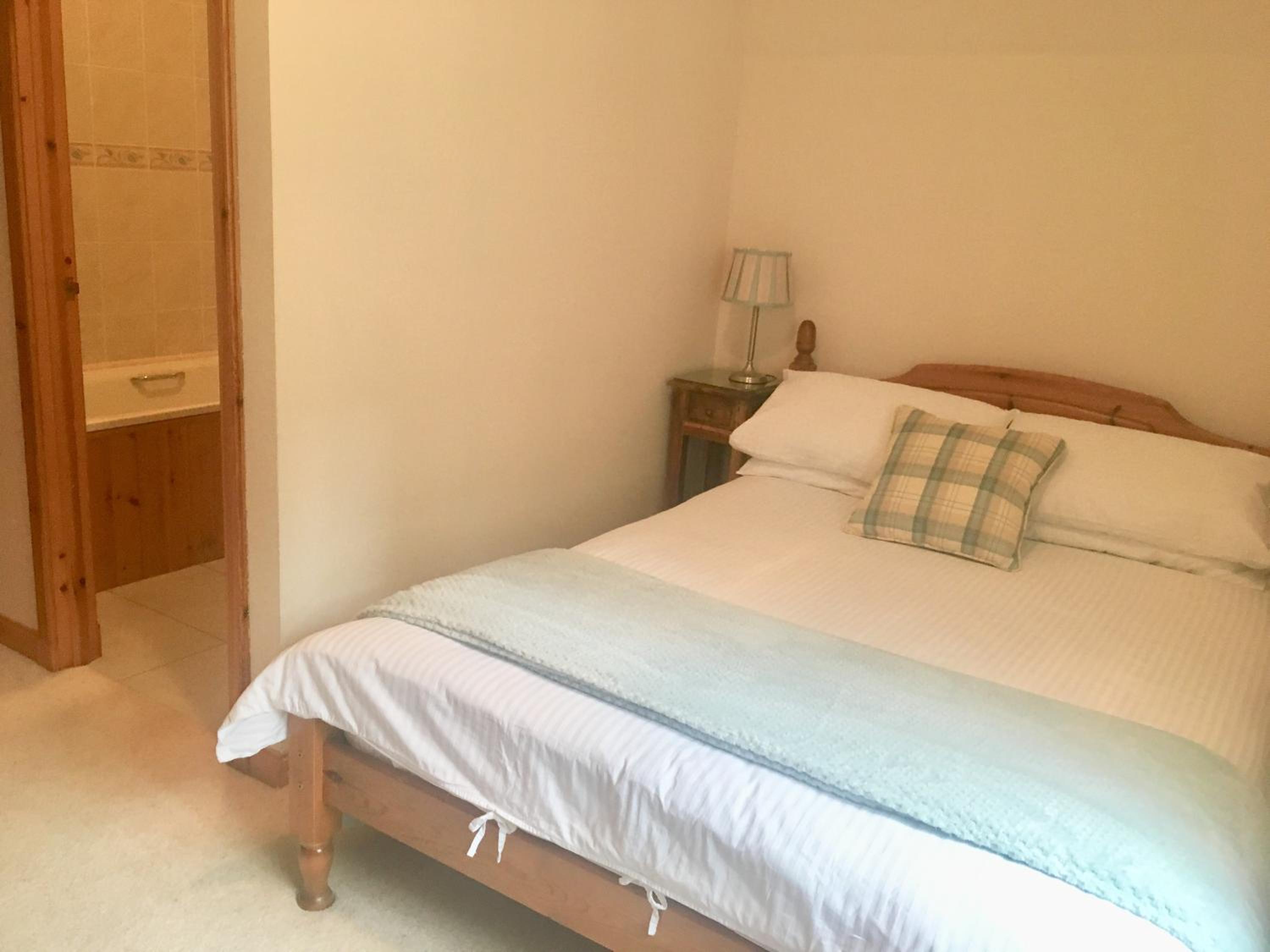 Double Room with Garden View - Photo 10