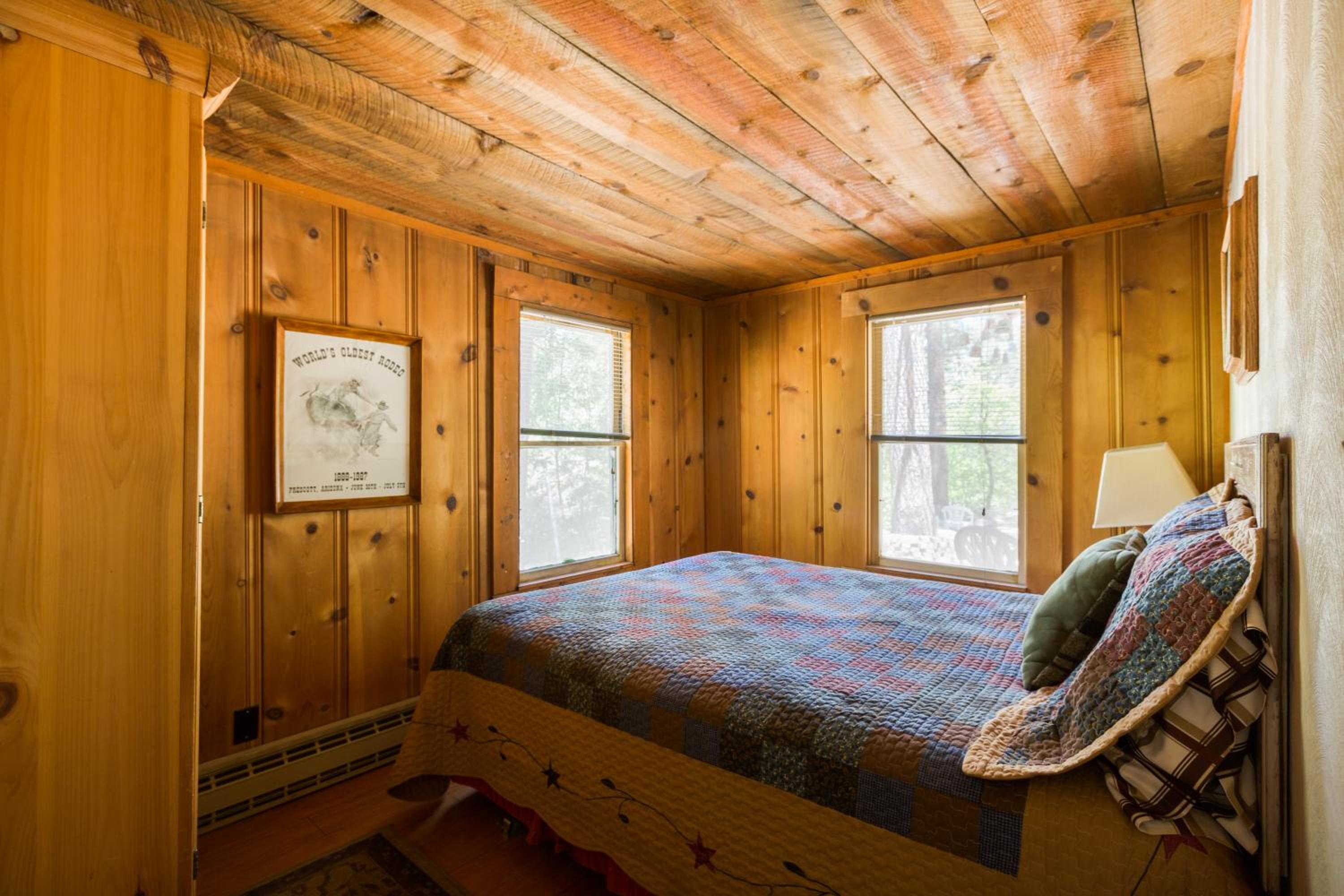 Standard Double Room with Shared Bathroom photo 2