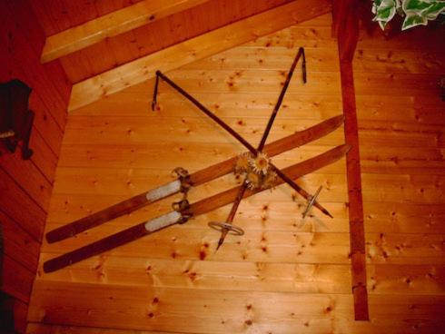 Chalet (9 Adults) photo 3