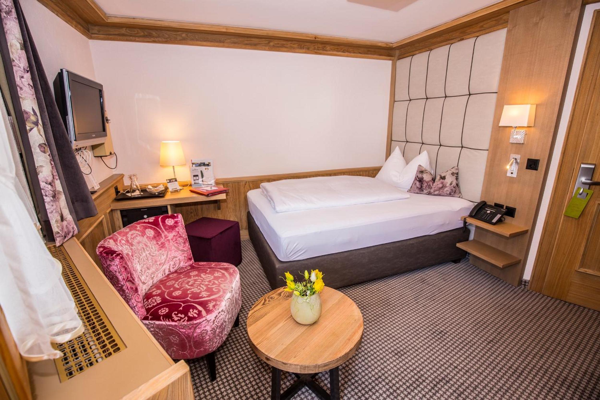 Standard Double Room with Balcony - Annex