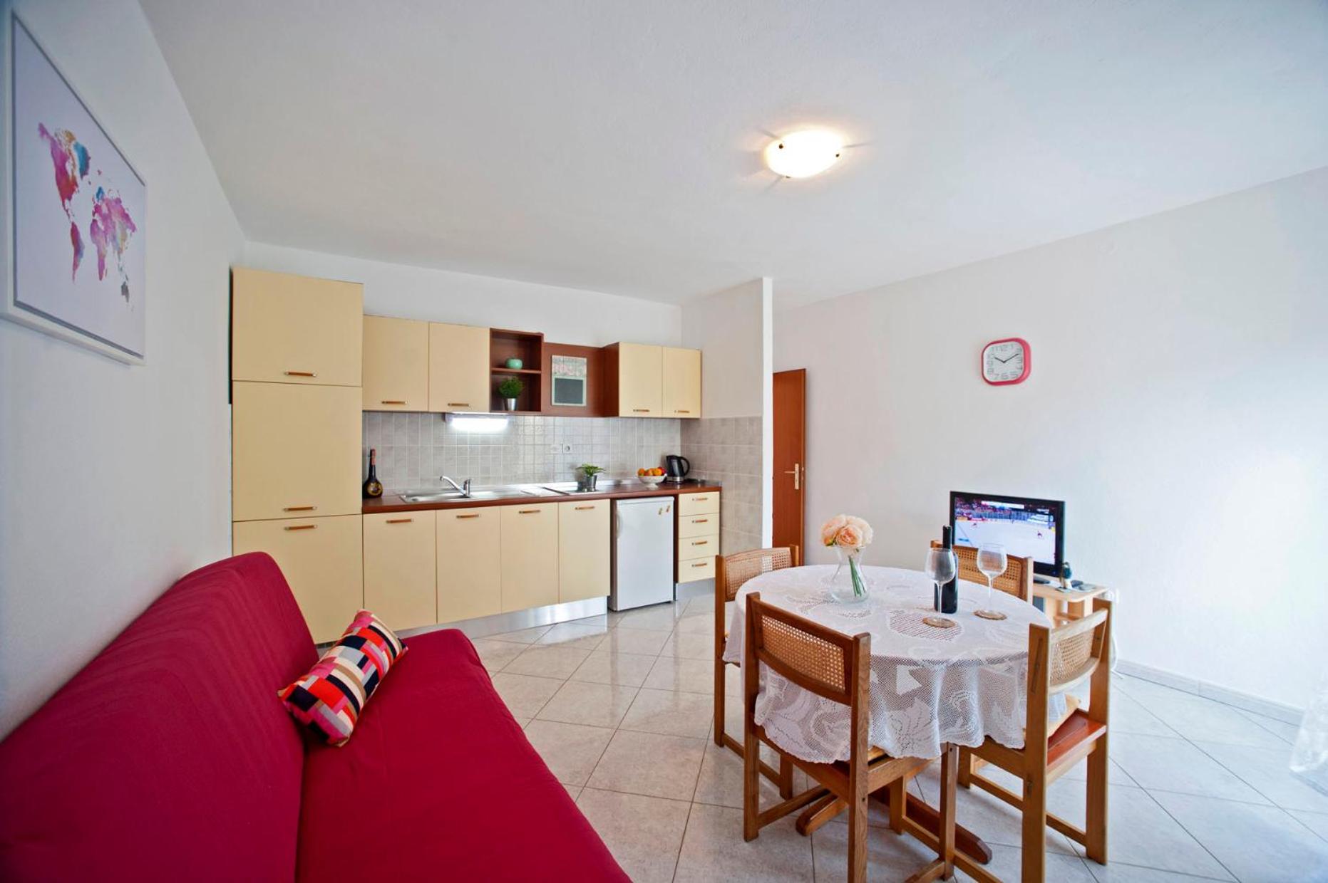 Apartment with Sea View photo 2