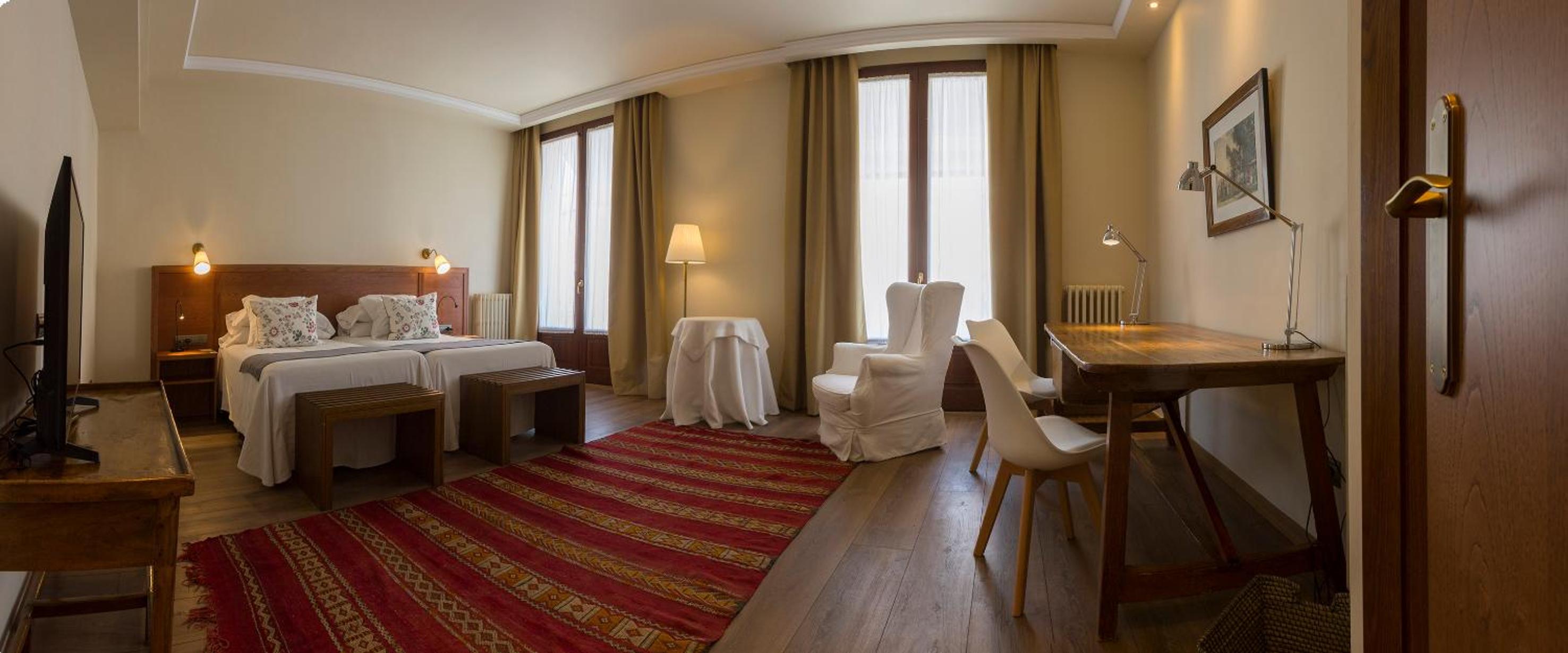 Suite with Terrace photo 2