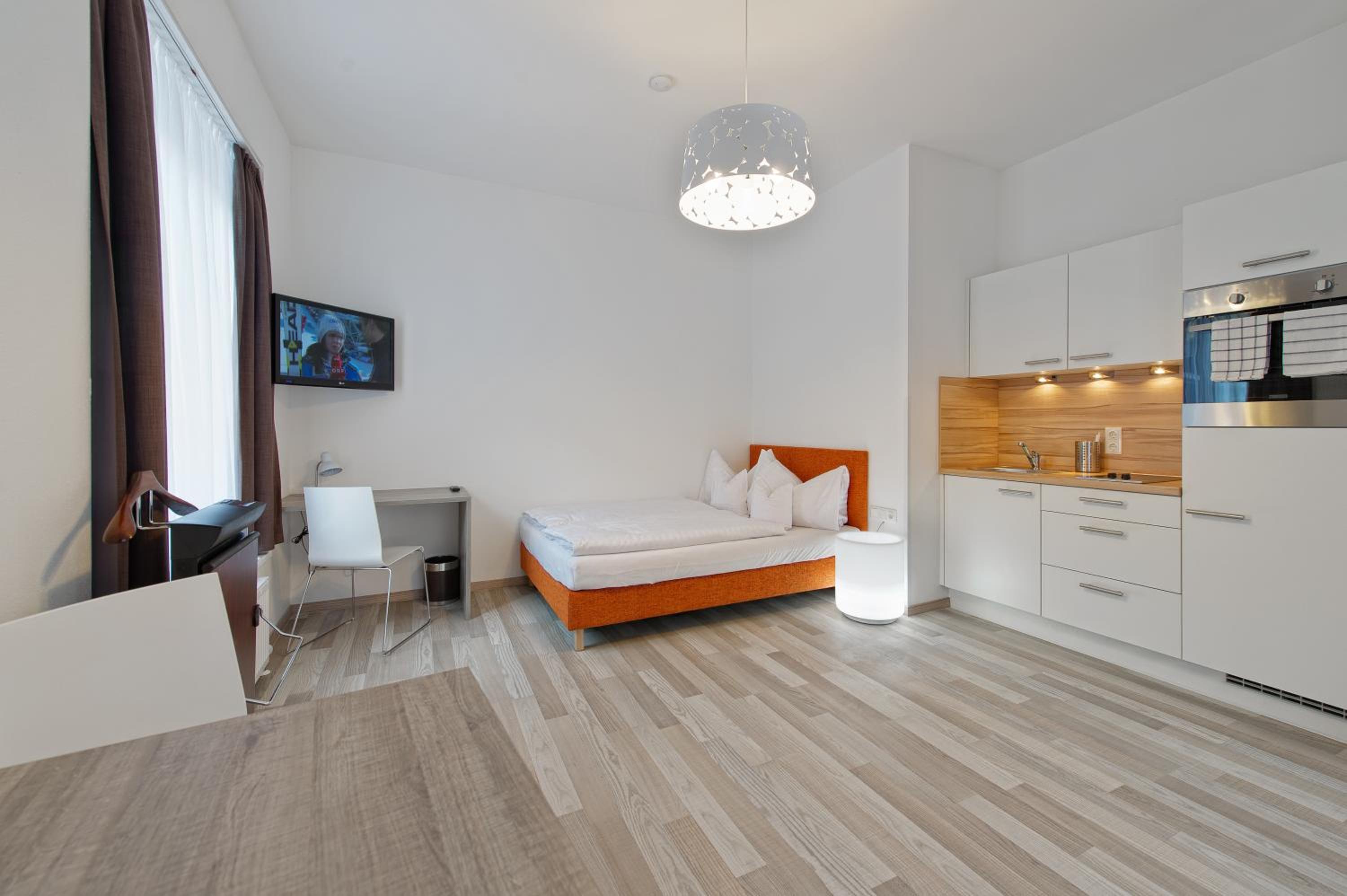 Studio Apartment (120x200 Bed) photo 1