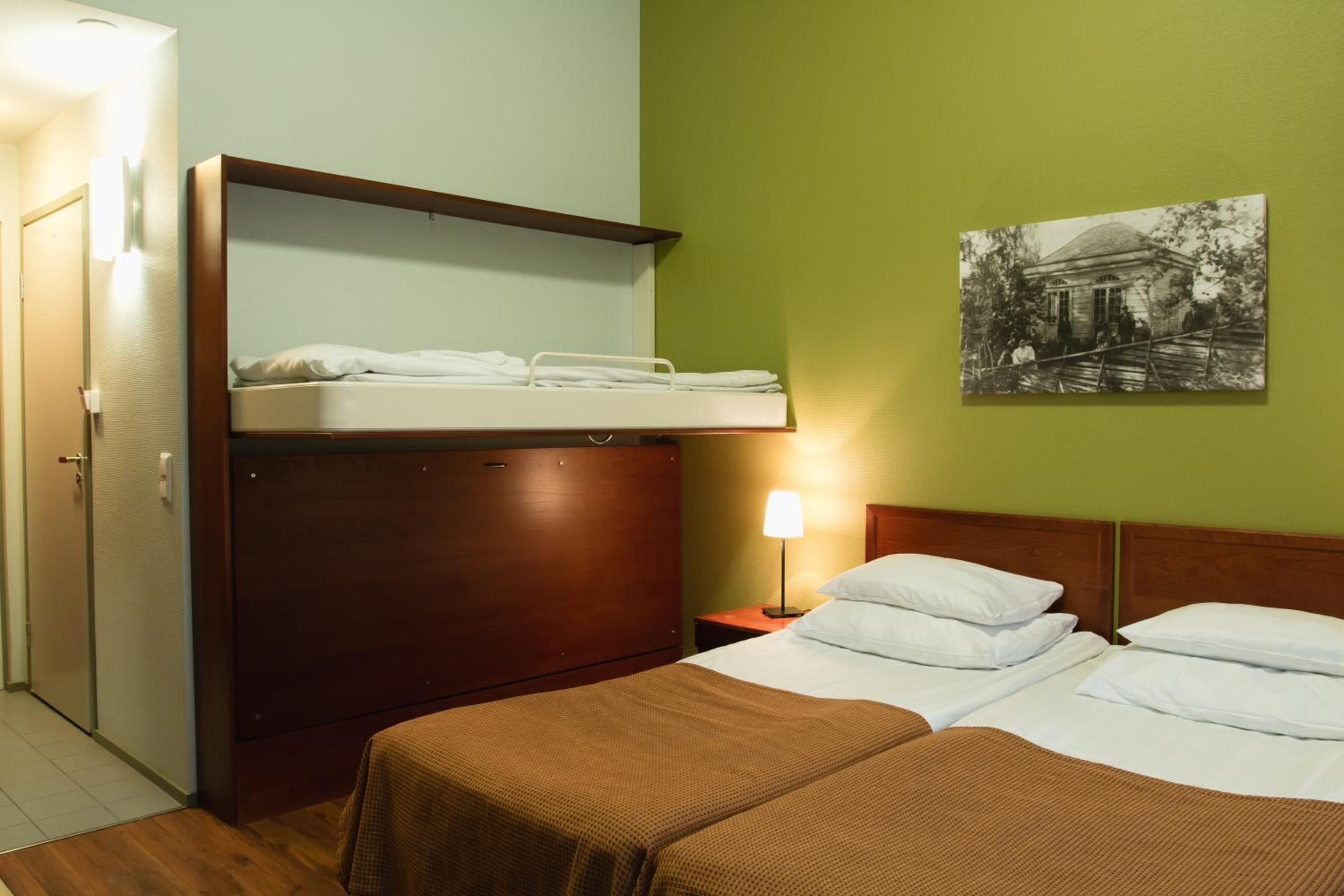 Standard Twin Room - Photo 2
