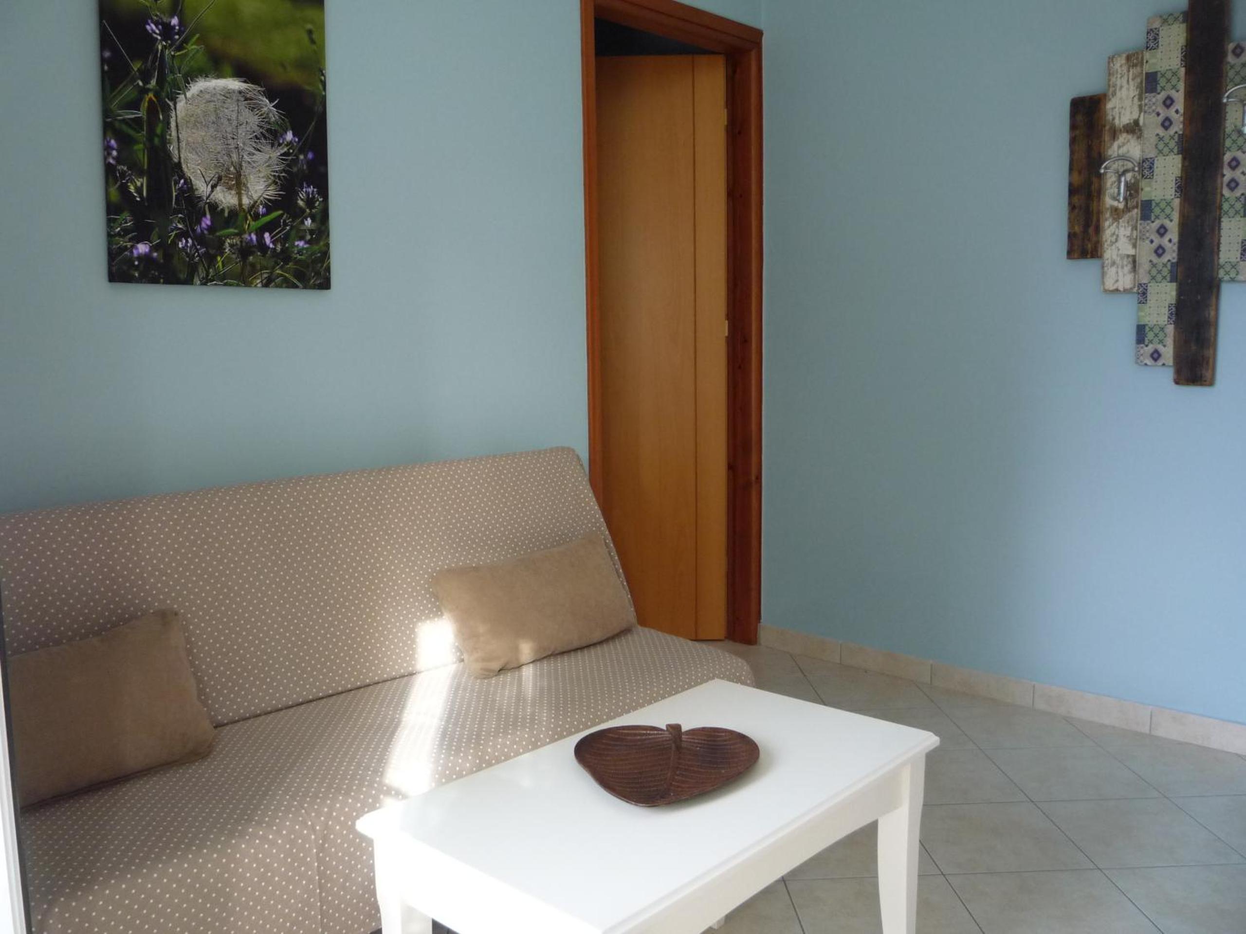 Apartment with Garden View