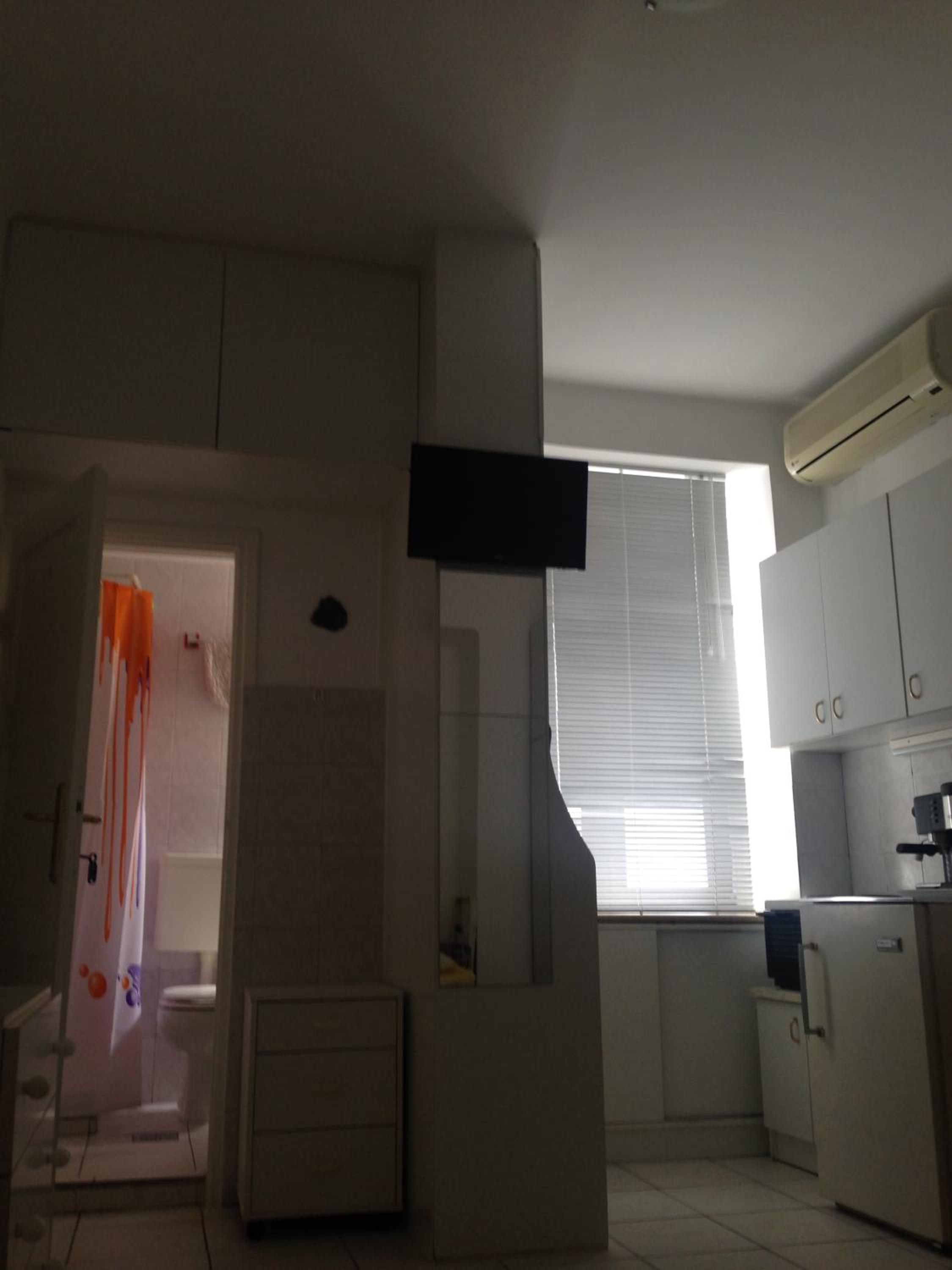 Studio Apartment - Photo 19