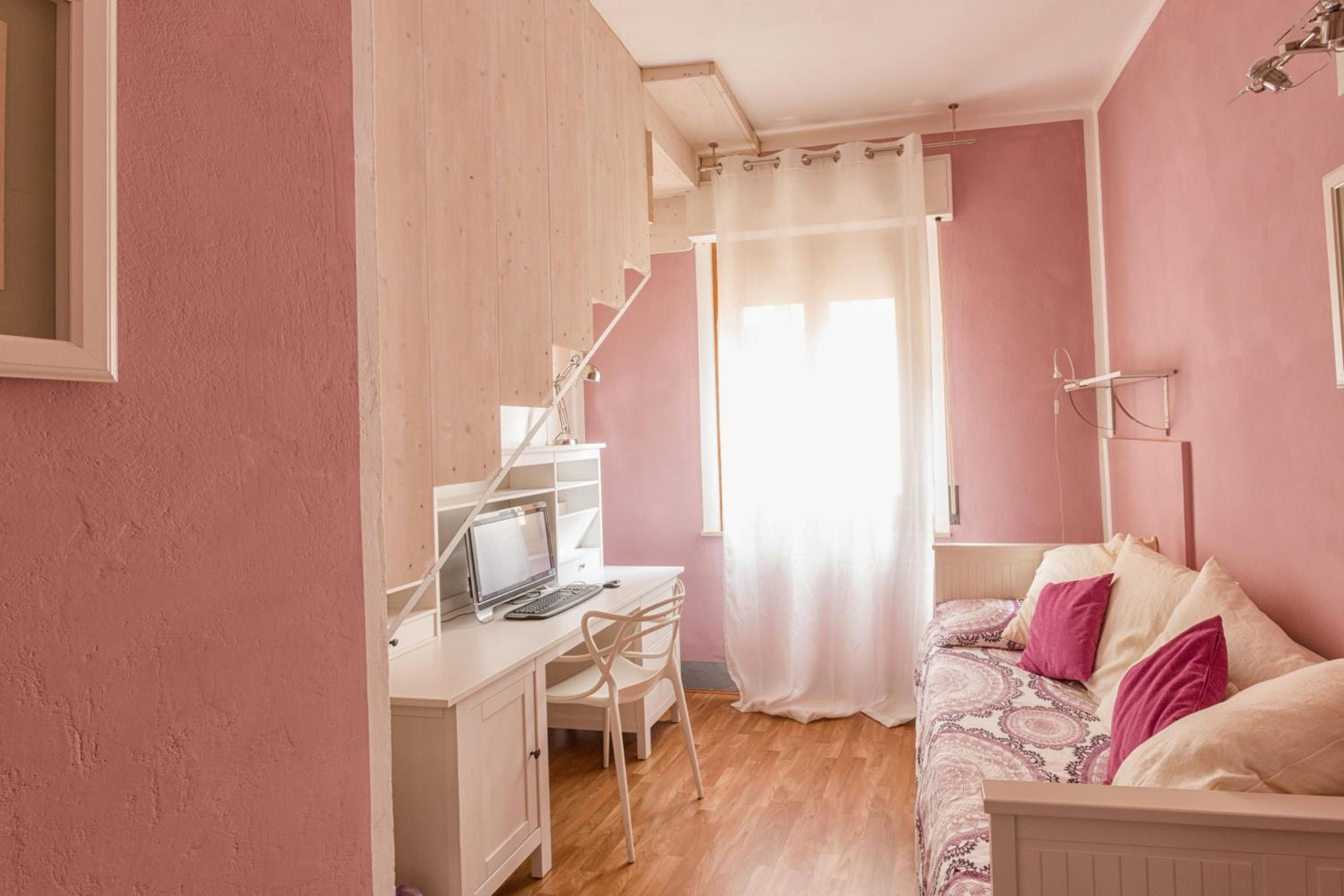 Deluxe Apartment photo 3