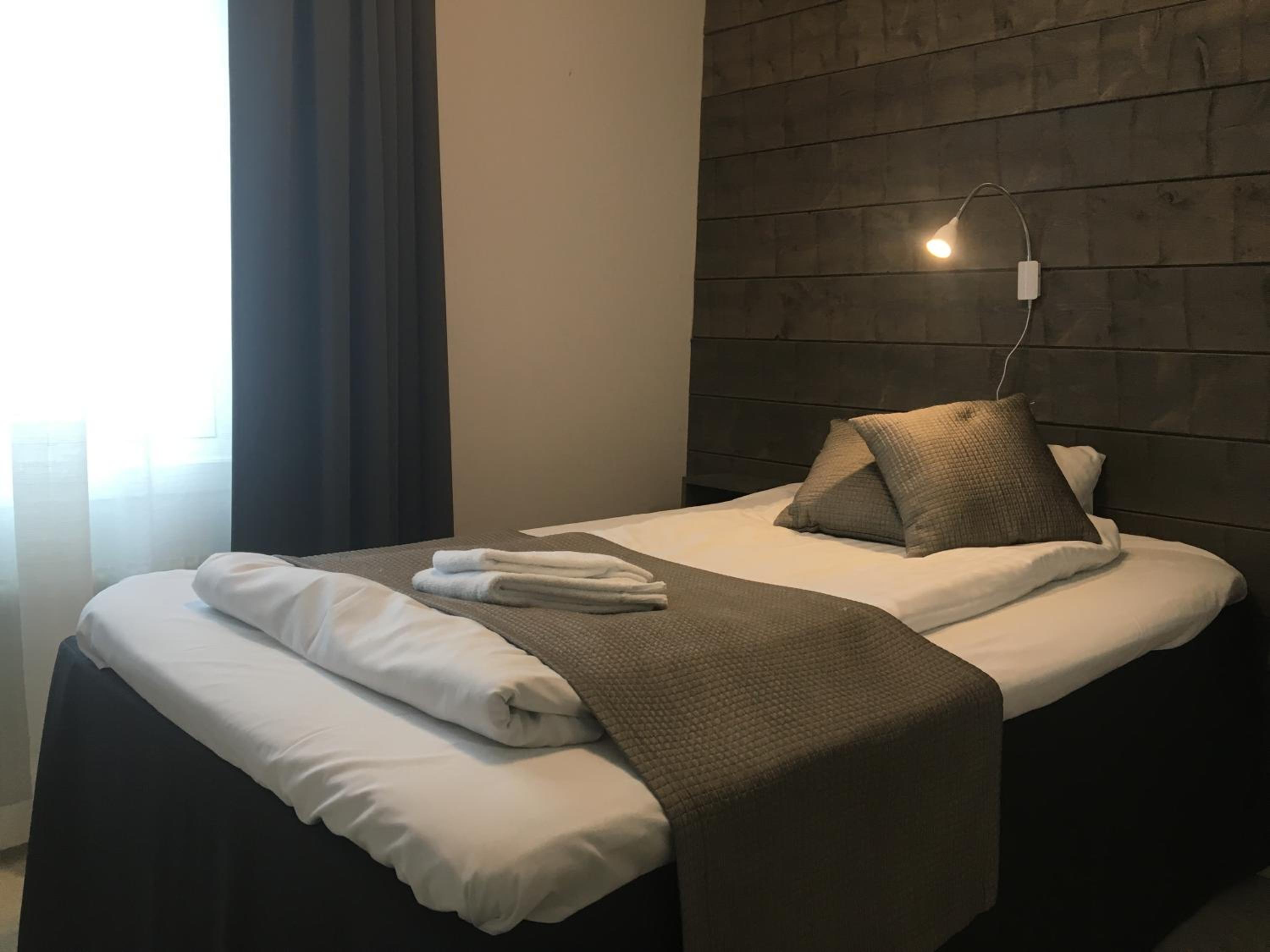 Single Room photo 2