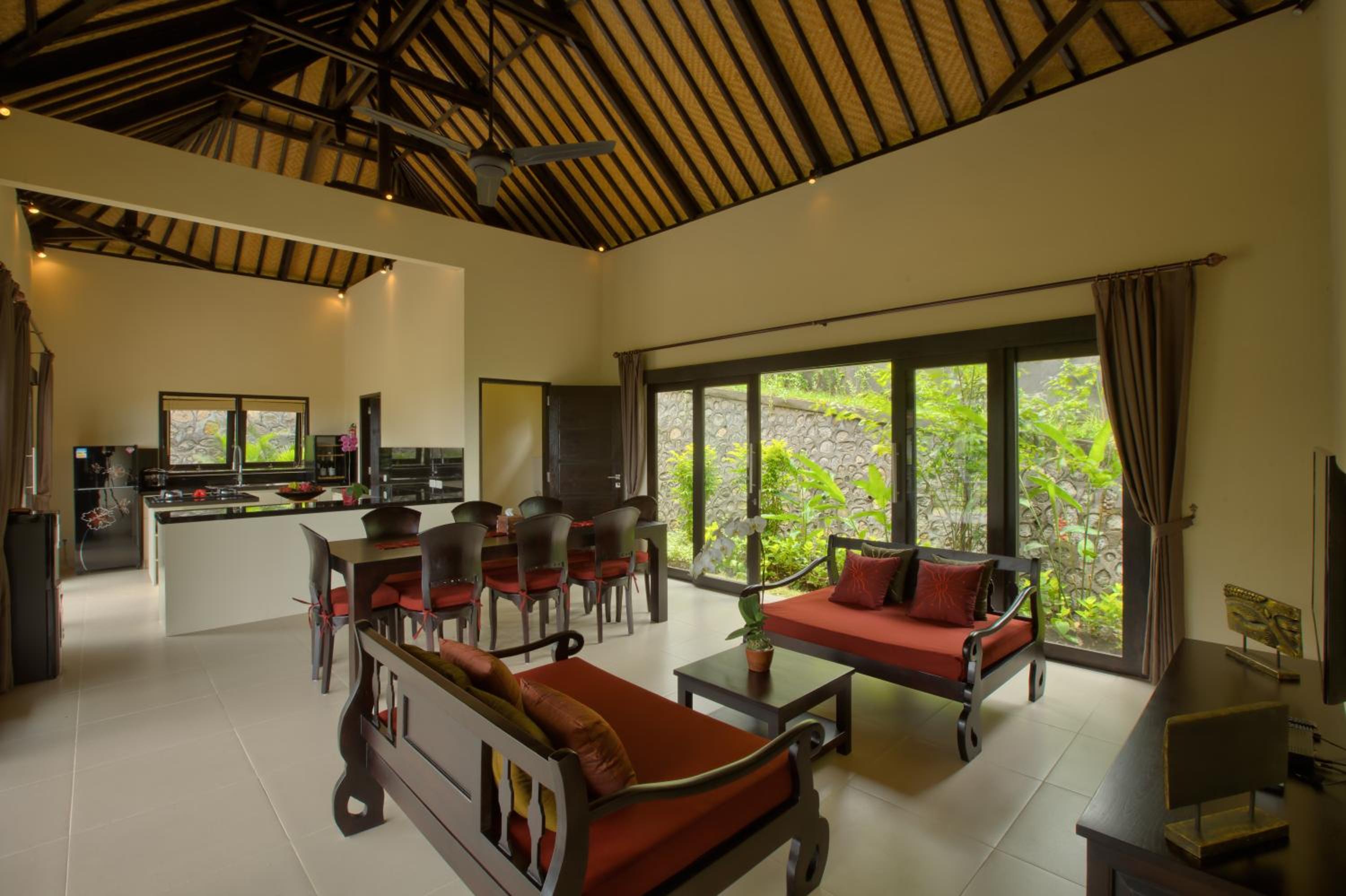 Superior Villa photo 3