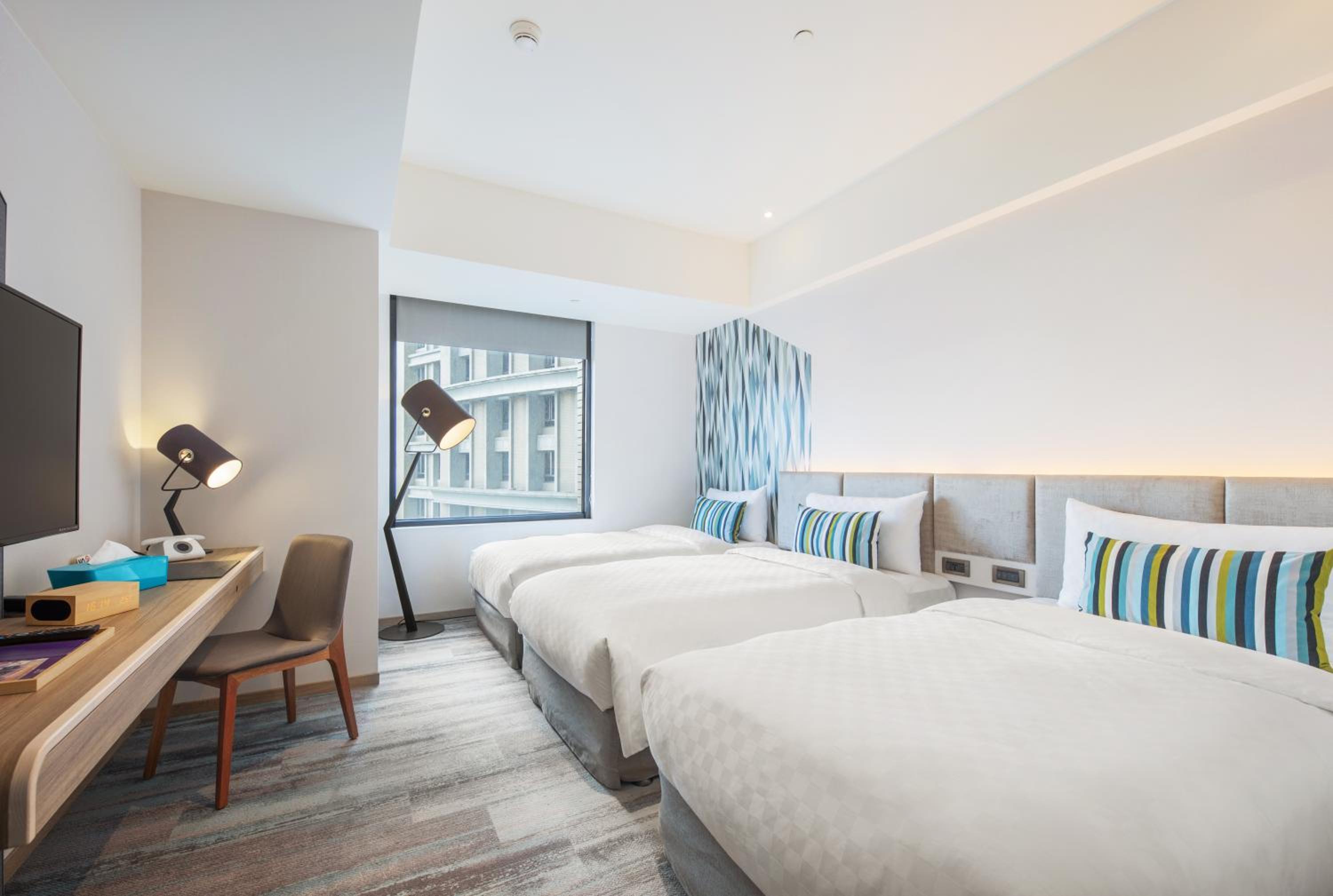 Explore Triple Room