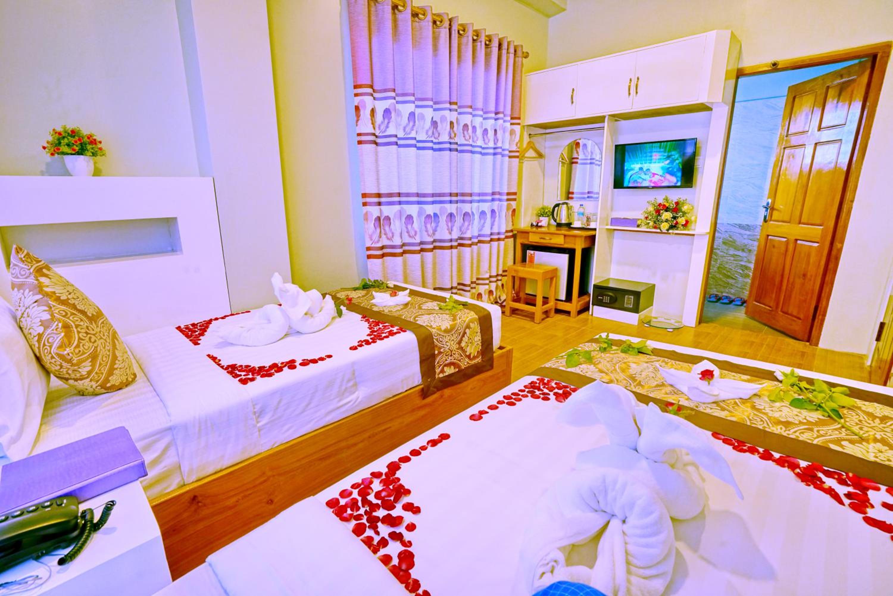 Superior Twin Room photo 2