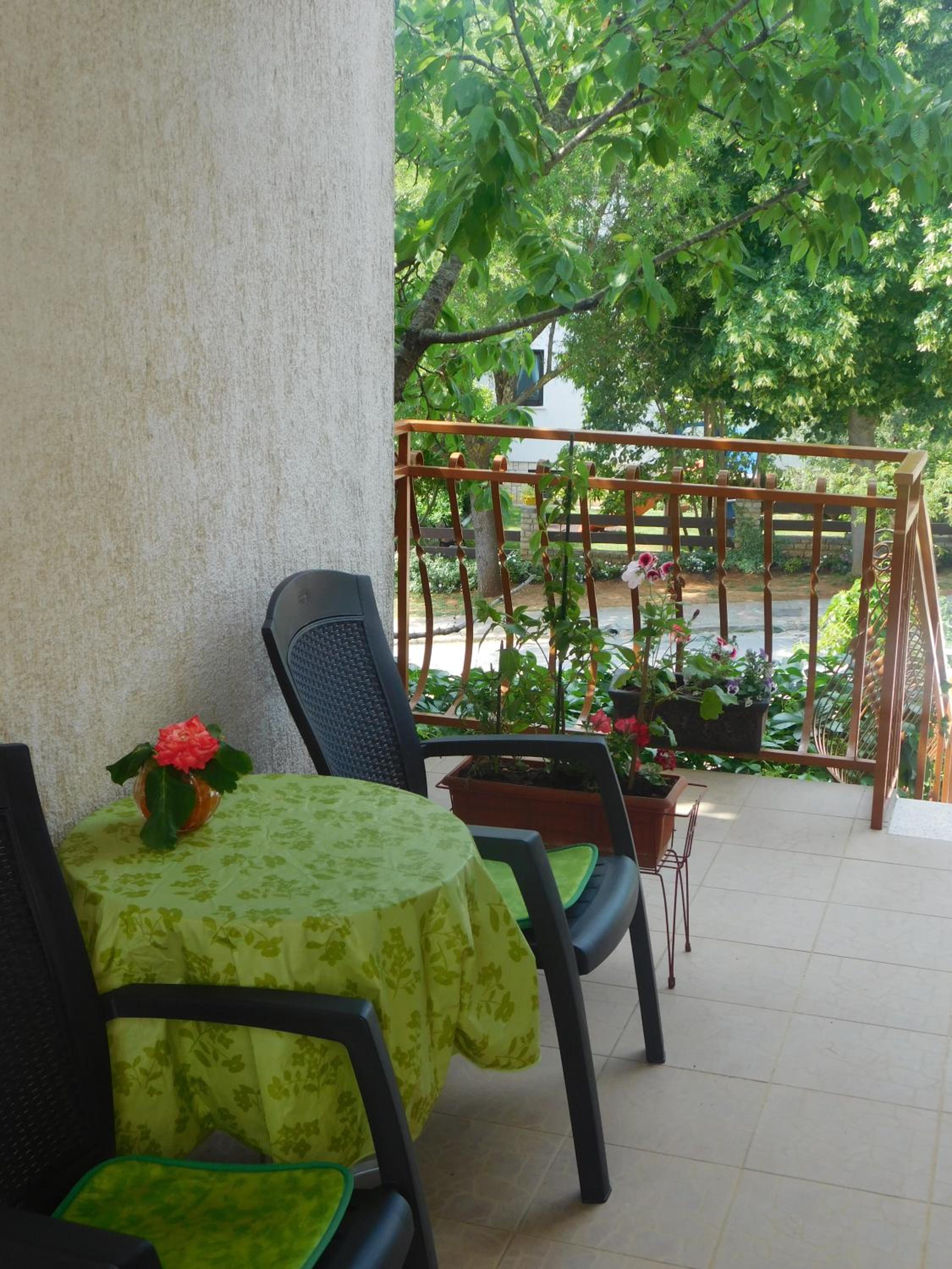 One-Bedroom Apartment with Terrace - Photo 75