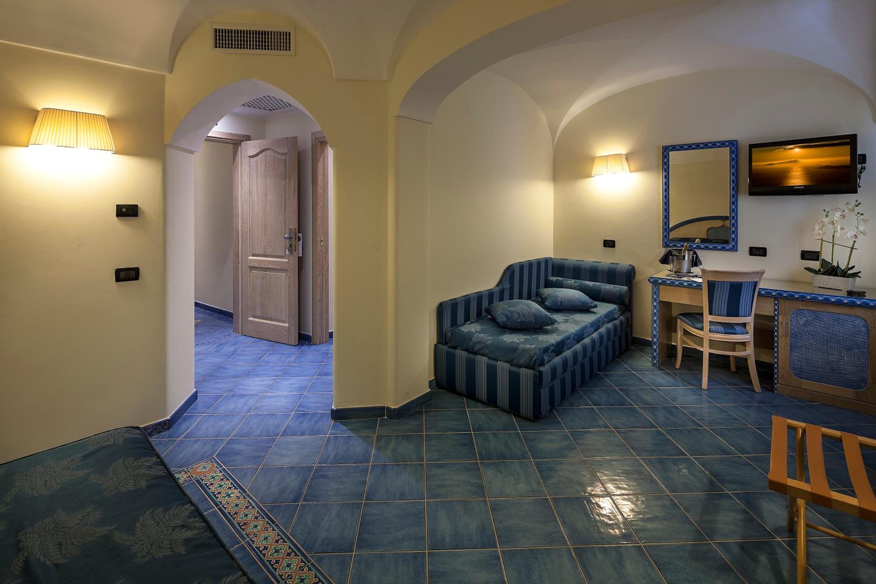 Classic Triple Room