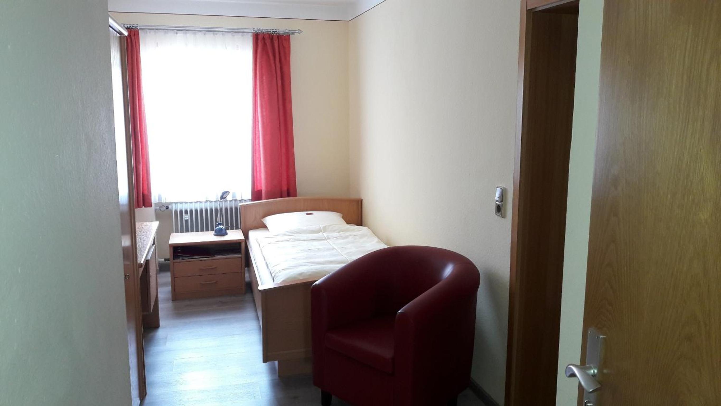 Single Room photo 3