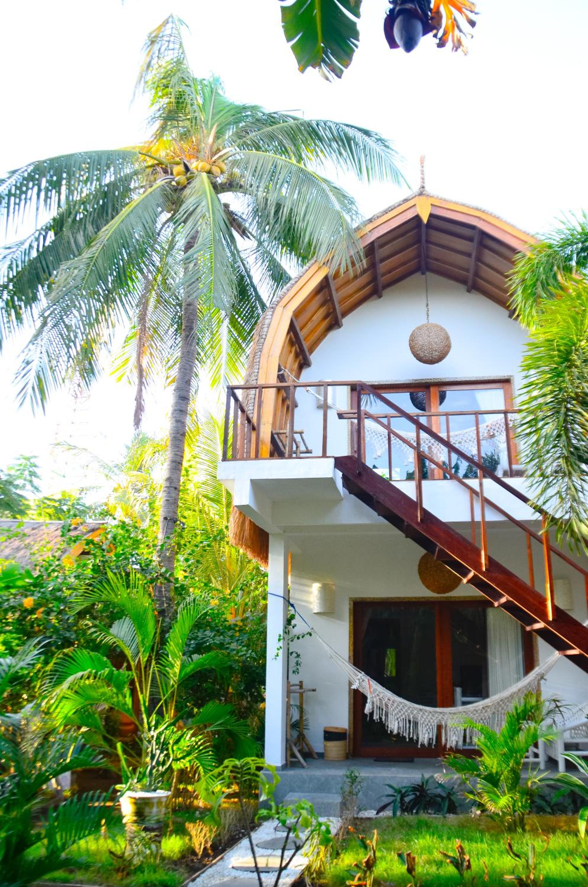 Bungalow with Garden View - Photo 25