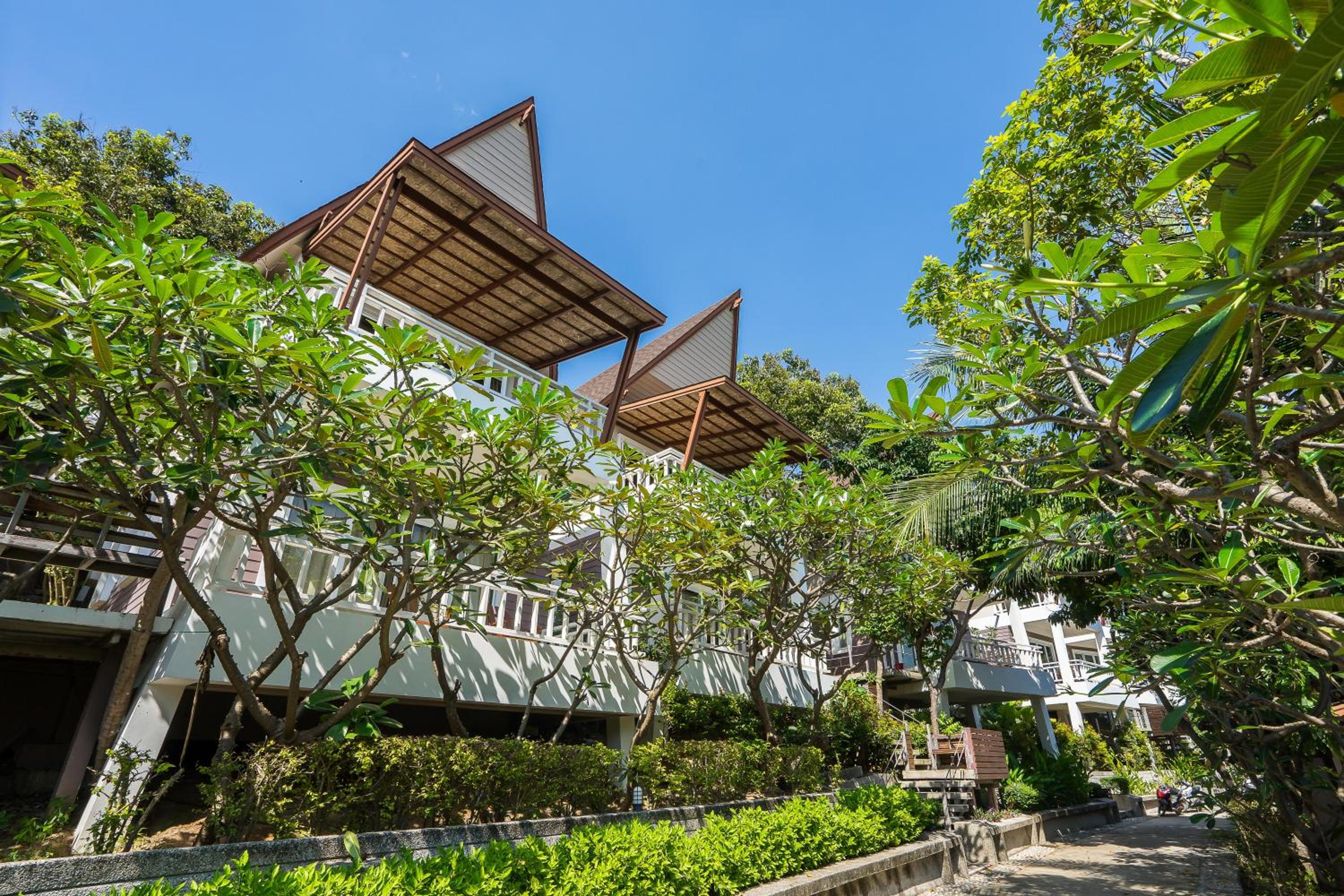 Superior Bungalow - Photo 4