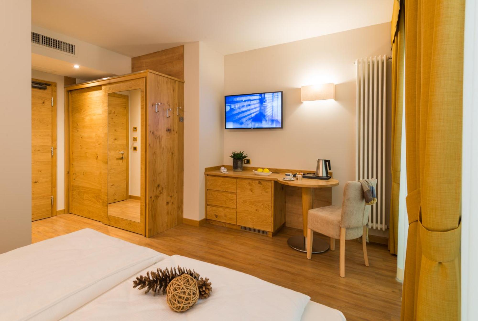 Classic Double or Twin Room - Photo 3