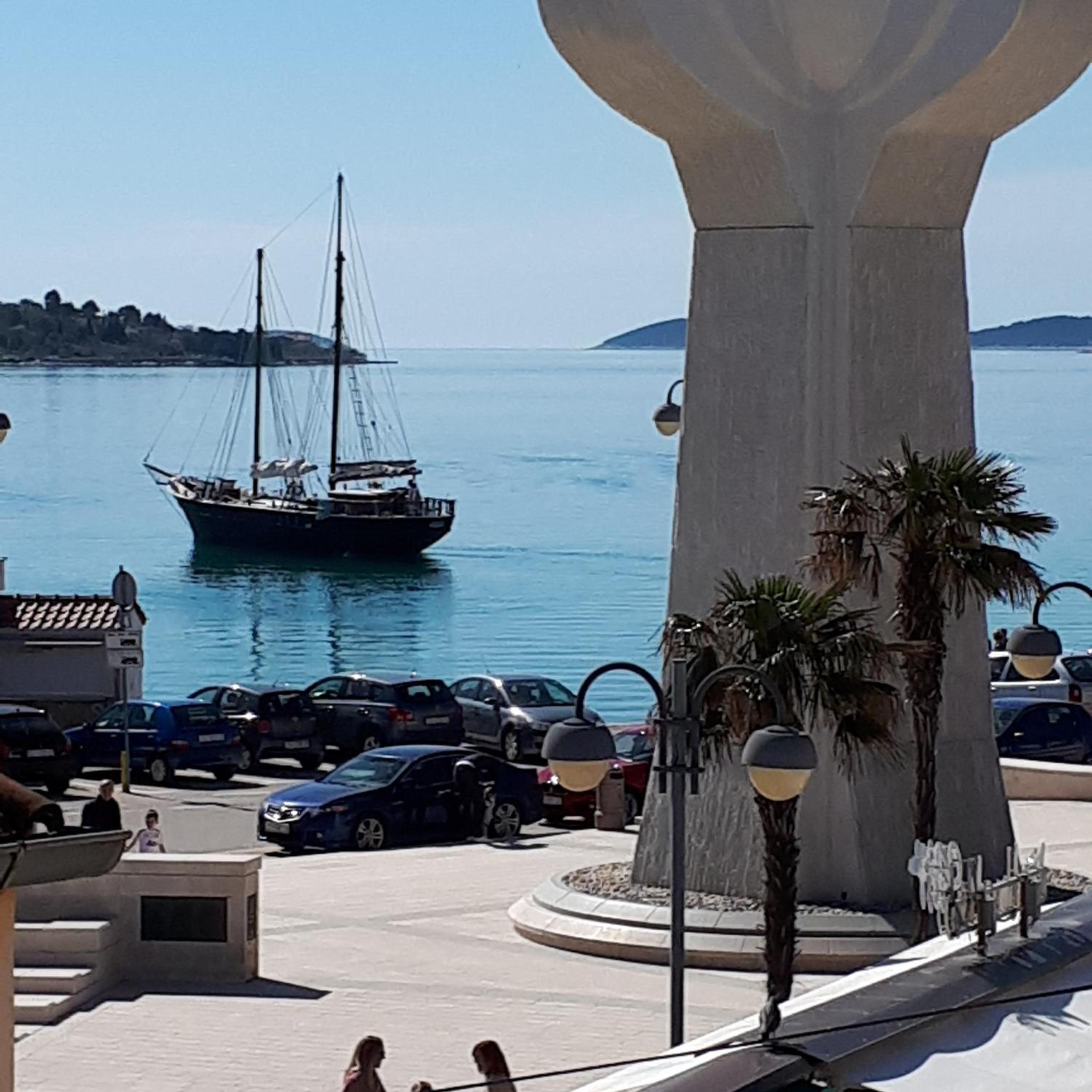 Apartment with Sea View - Photo 23