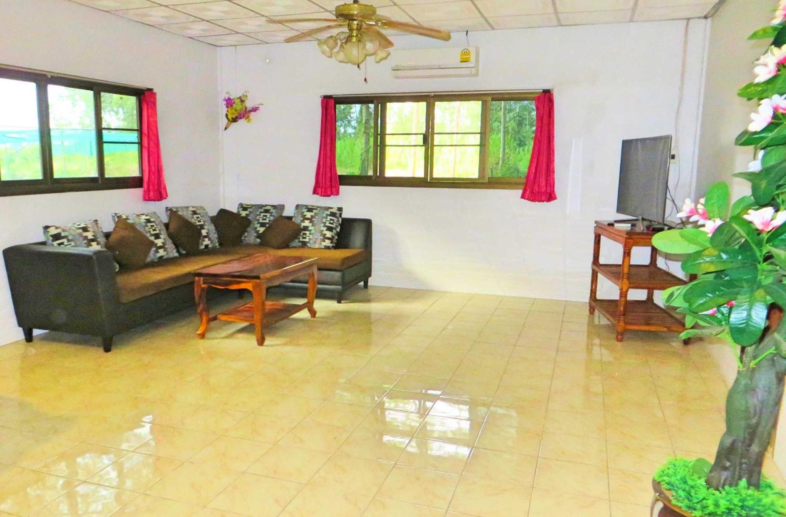 Apartment - Ground Floor - Photo 3