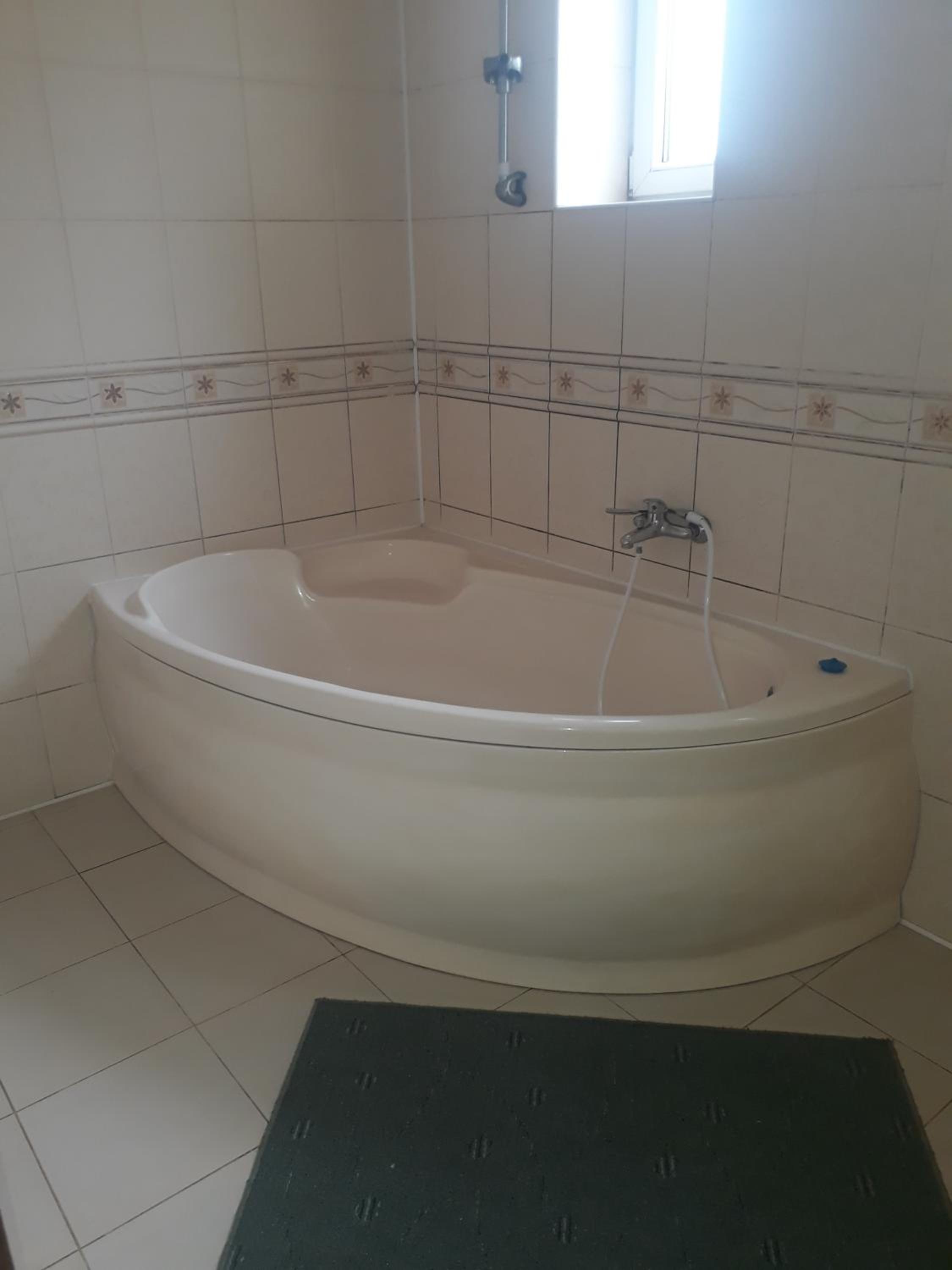 Large Double Room photo 3