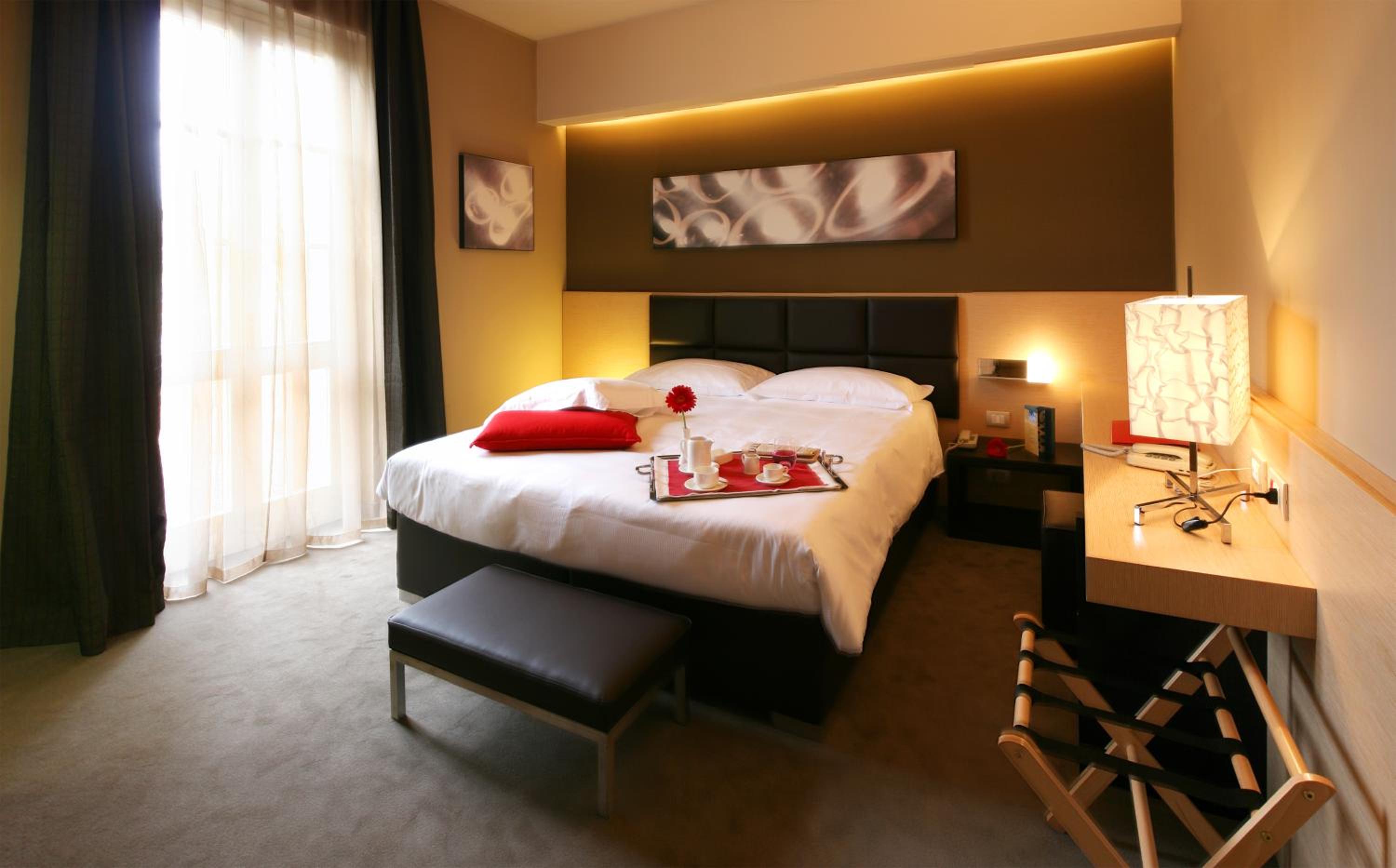 Deluxe Double Room - Photo 1