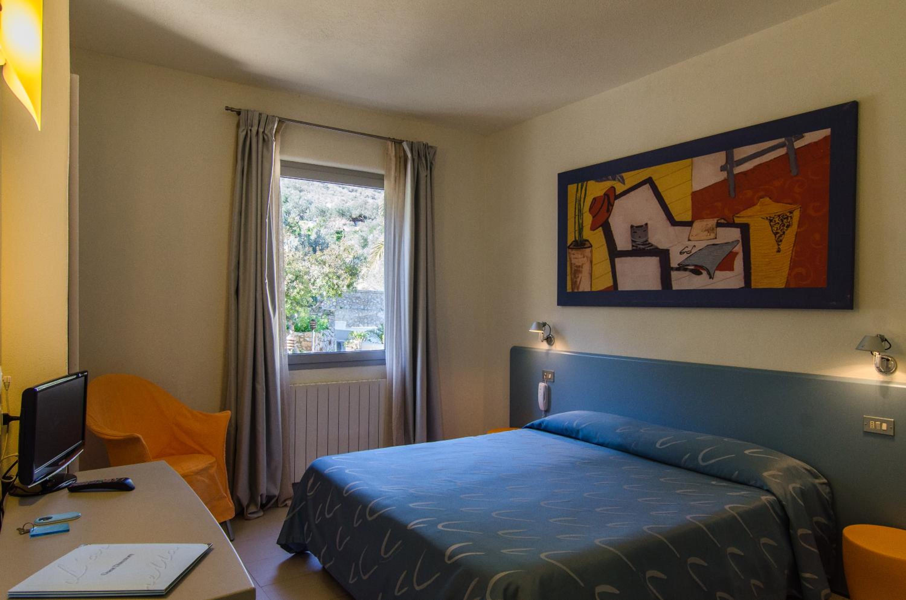 Double Or Twin Room - Garden View