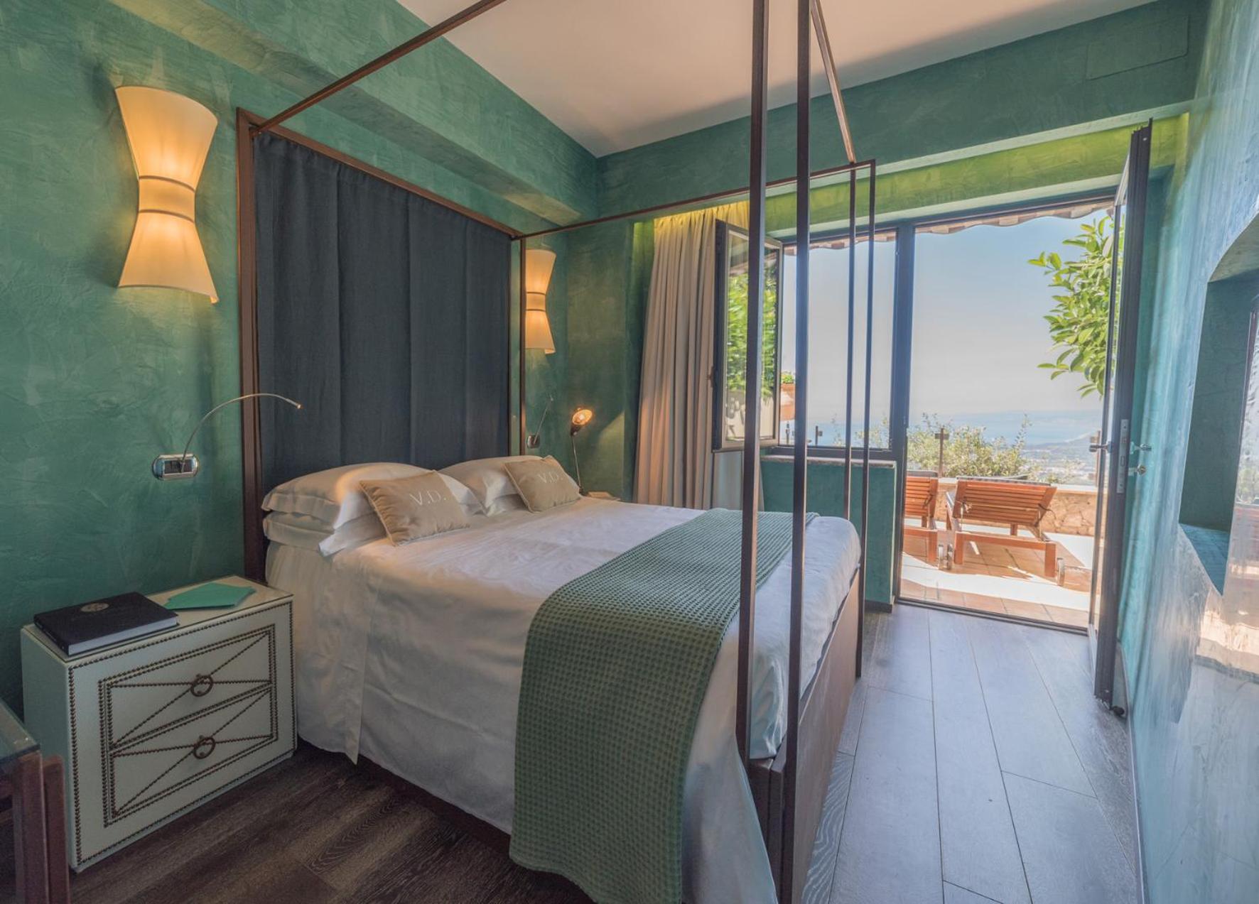 Deluxe Double or Twin Room with Sea View - Photo 3