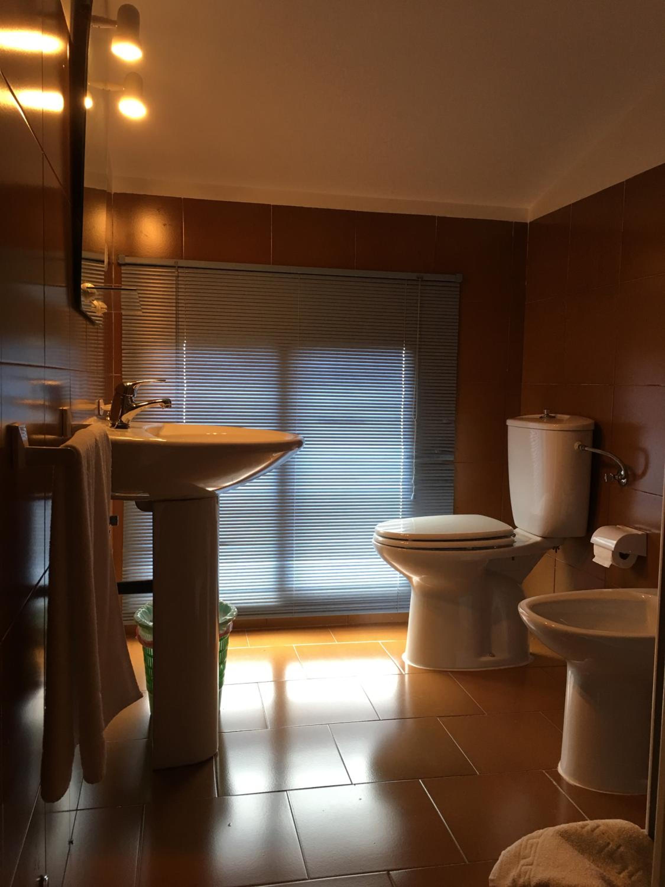 Twin Room - Photo 4