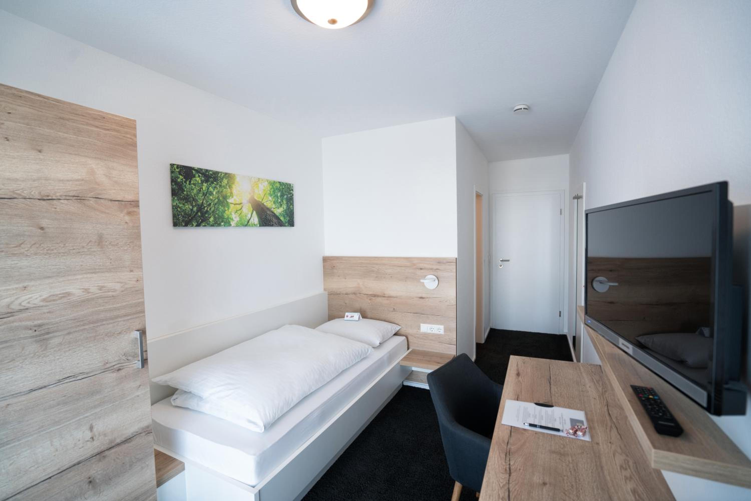 Standard Single Room