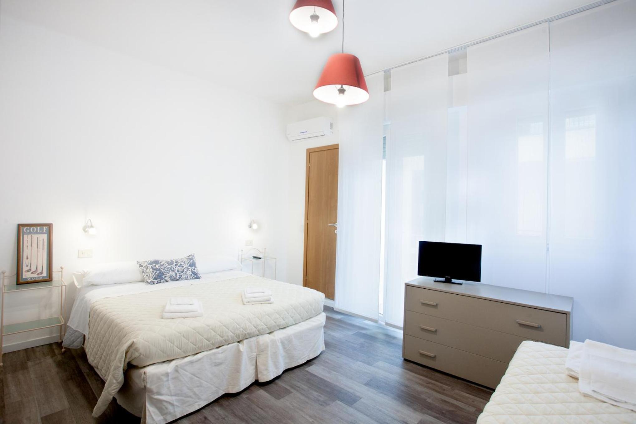 Classic Triple Room - Photo 3