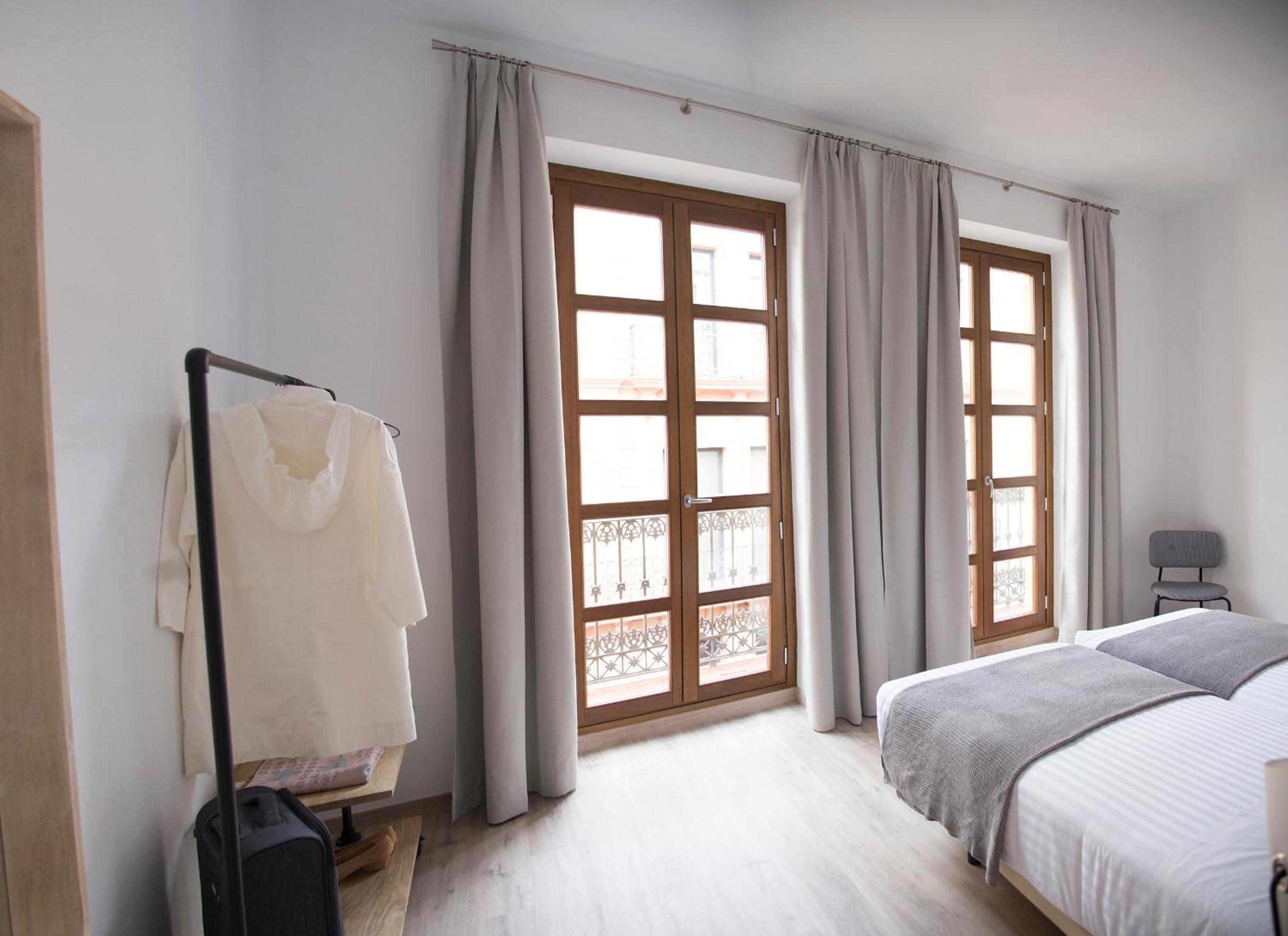 Two-Bedroom Apartment - Photo 8