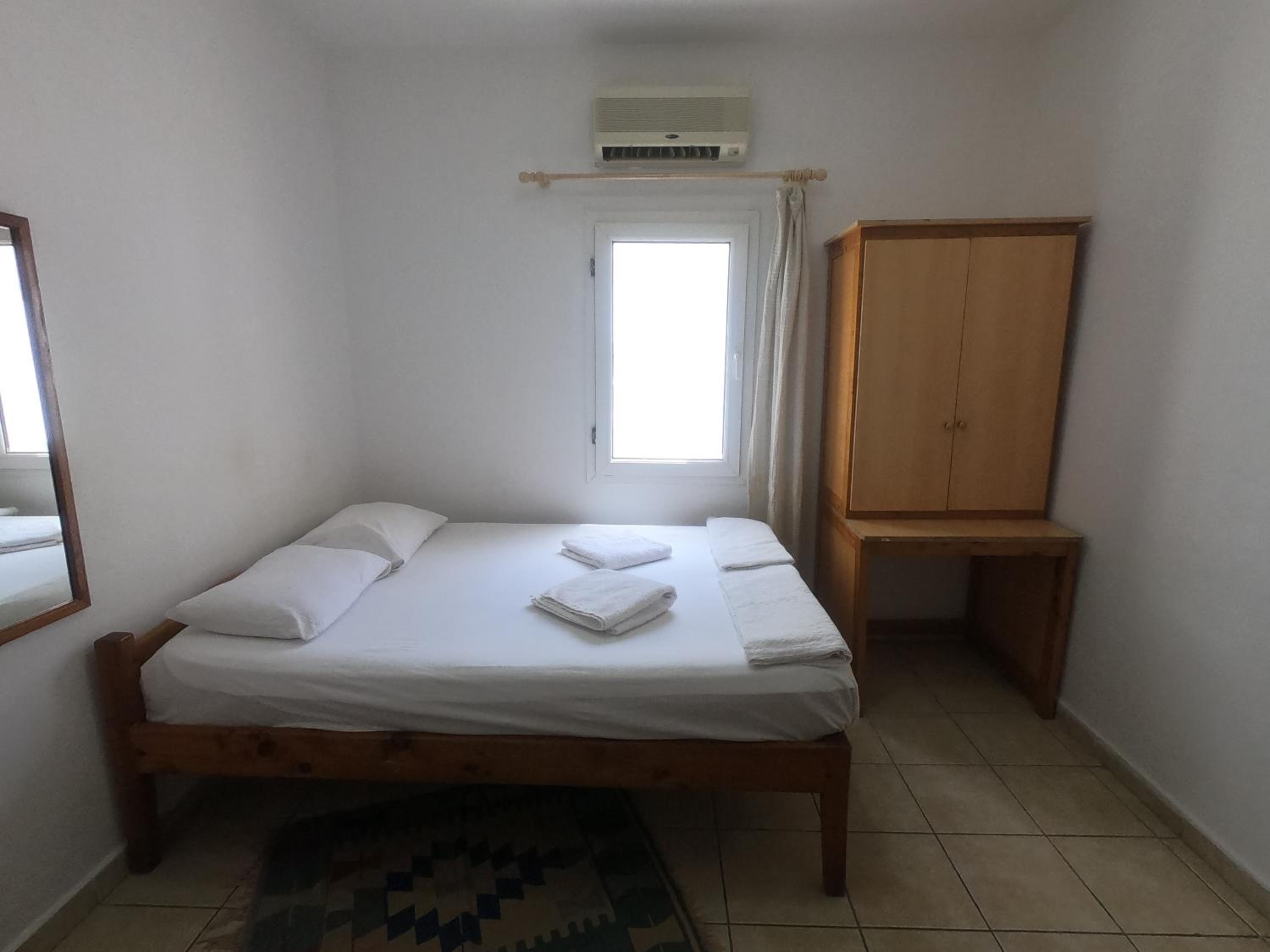 Standard Double Room - Photo 3