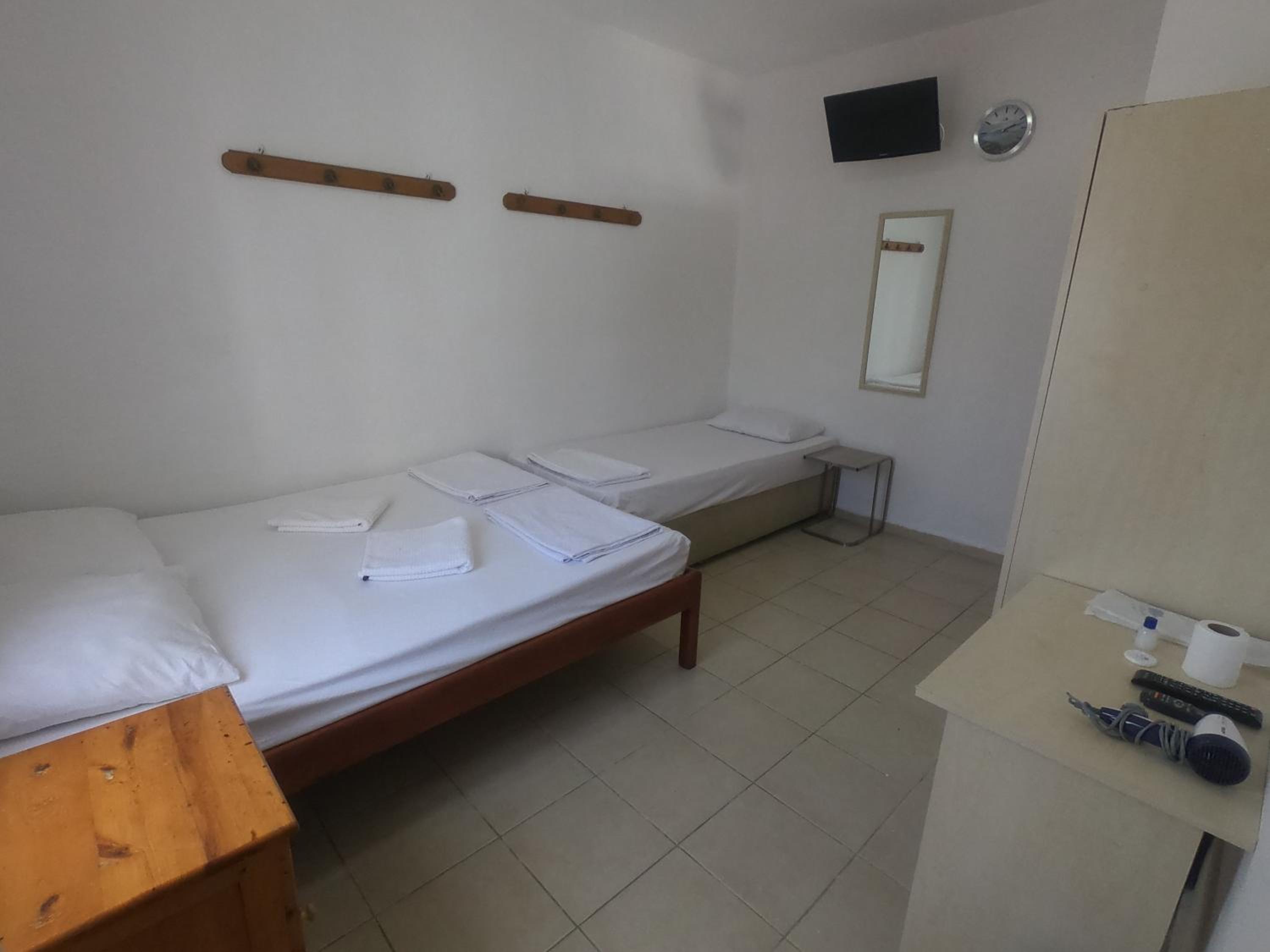 Triple Room - Photo 15