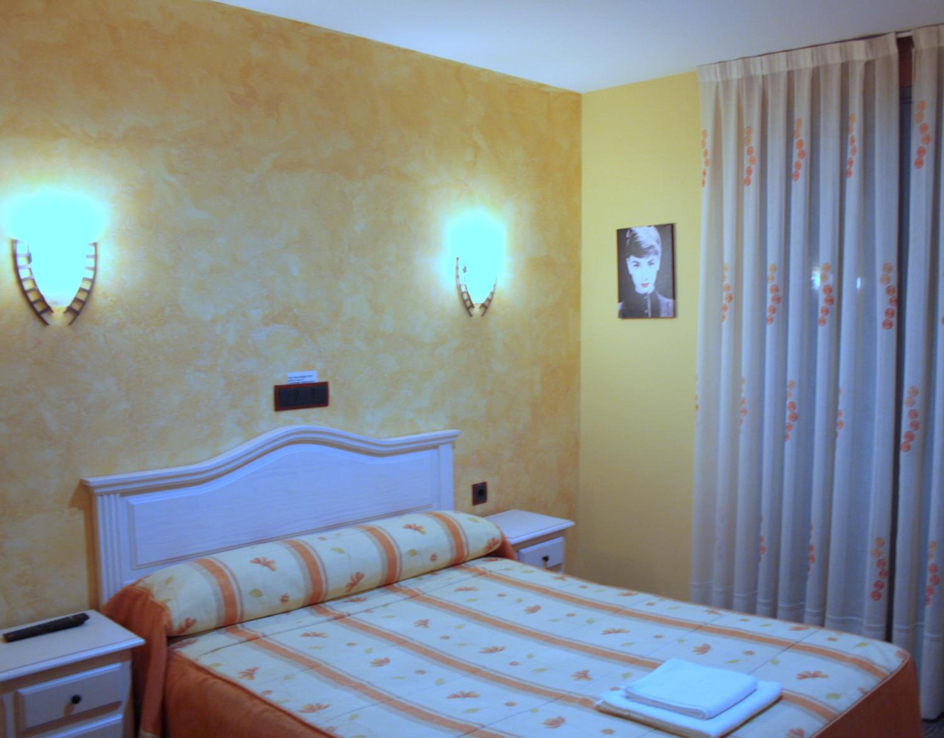 Double Room - Photo 29