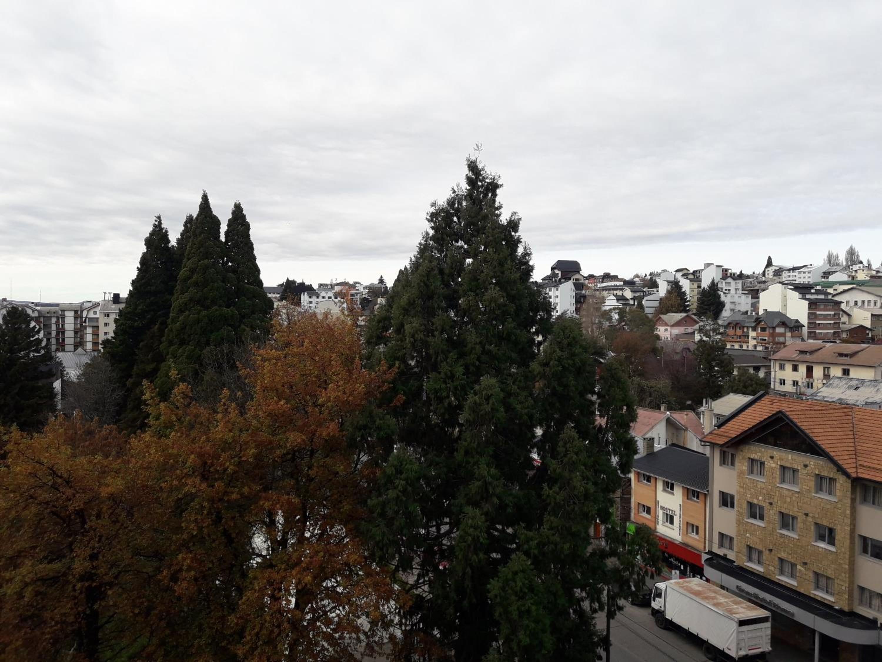 Apartment with Lake View photo 2