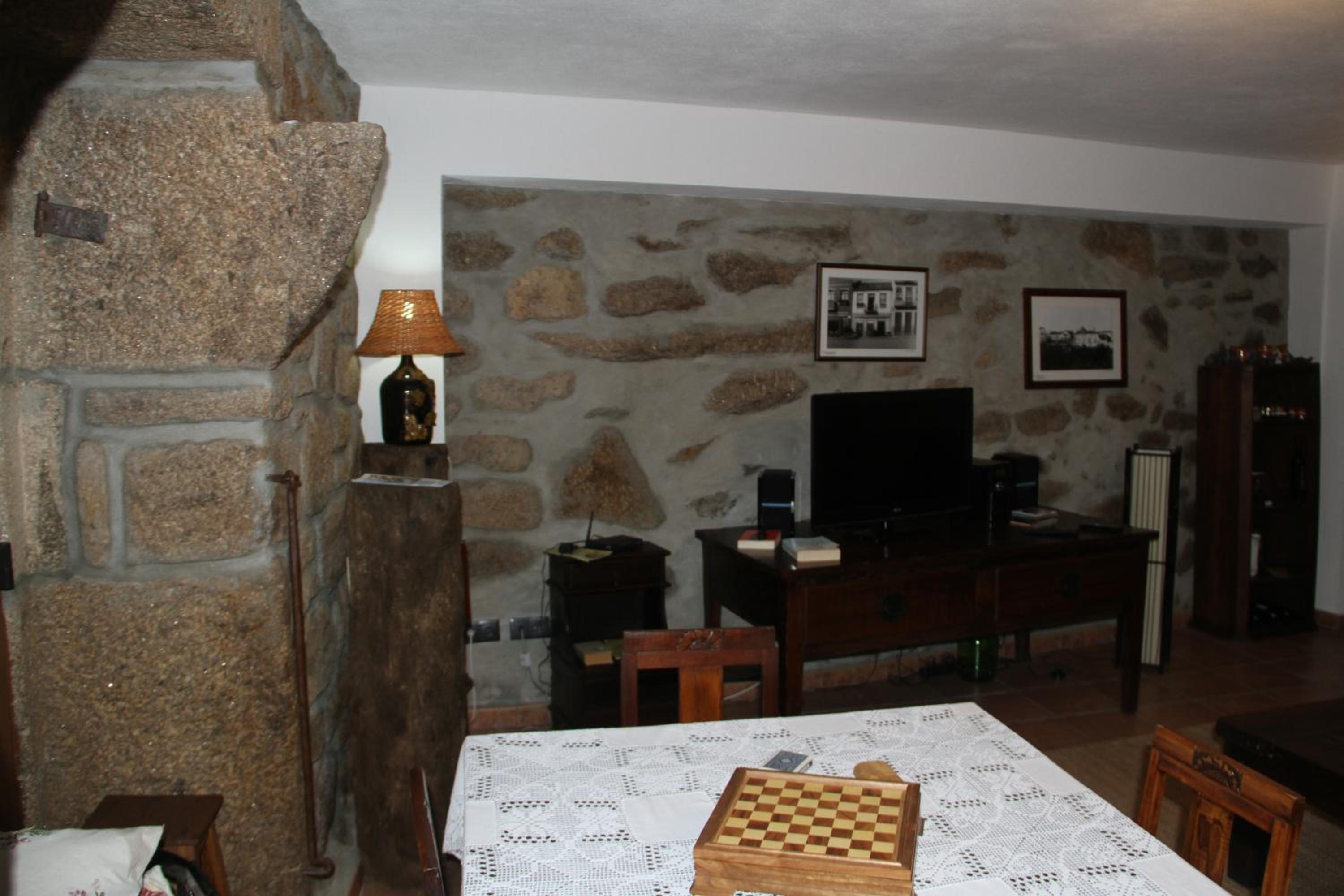 Three-Bedroom House photo 3
