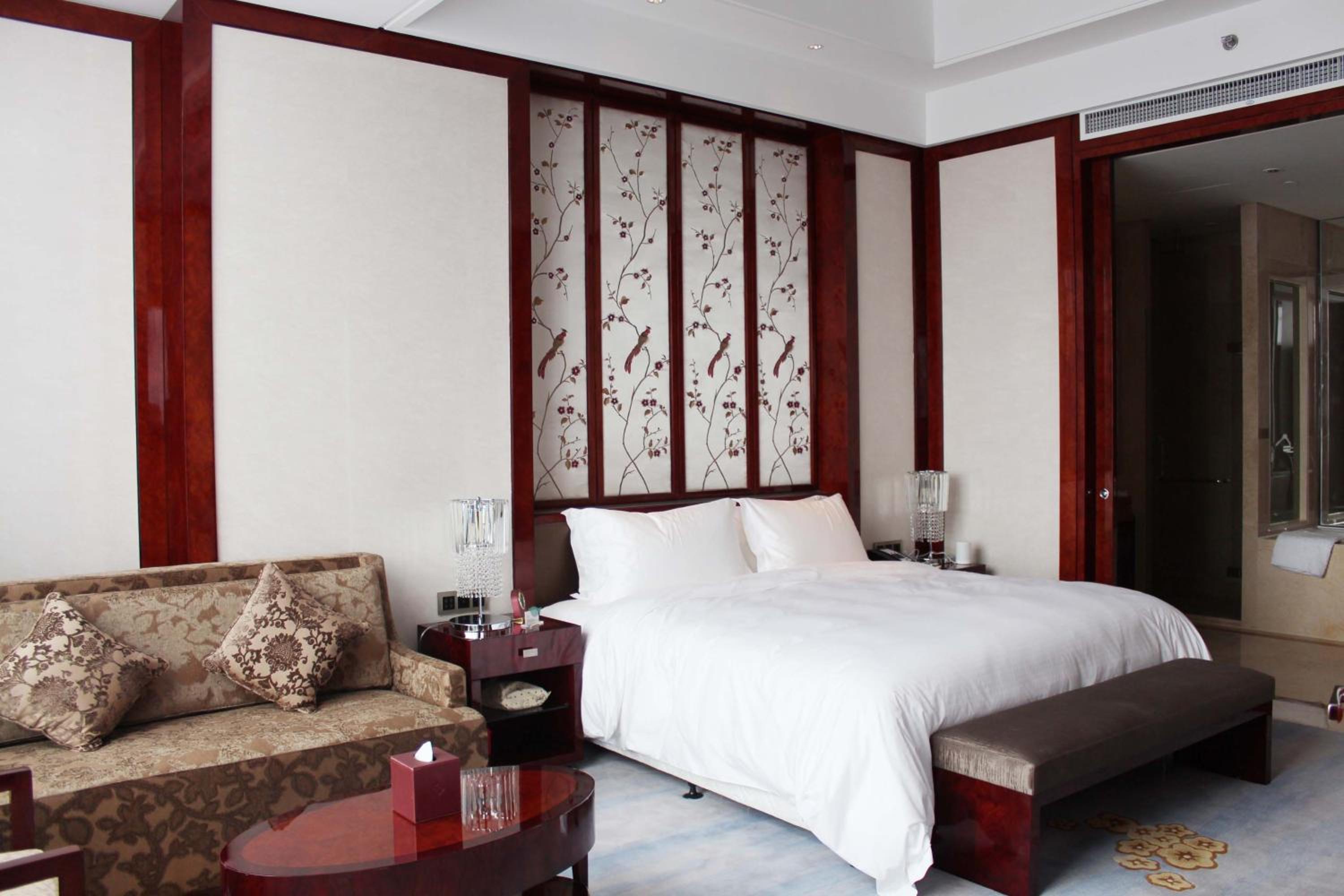 Executive King Room