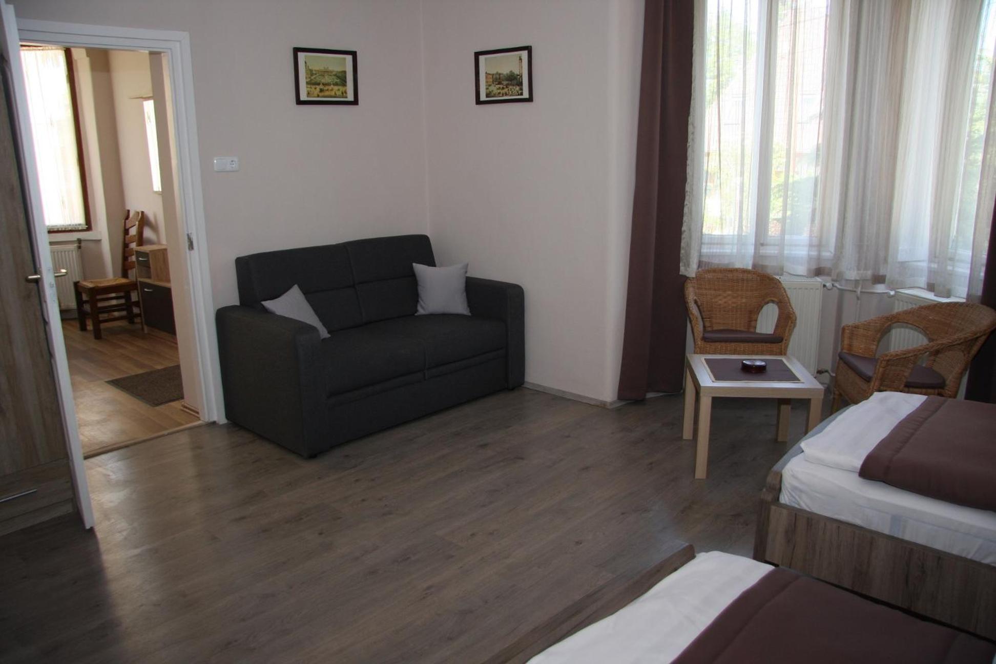 Apartment - Ground Floor photo 3