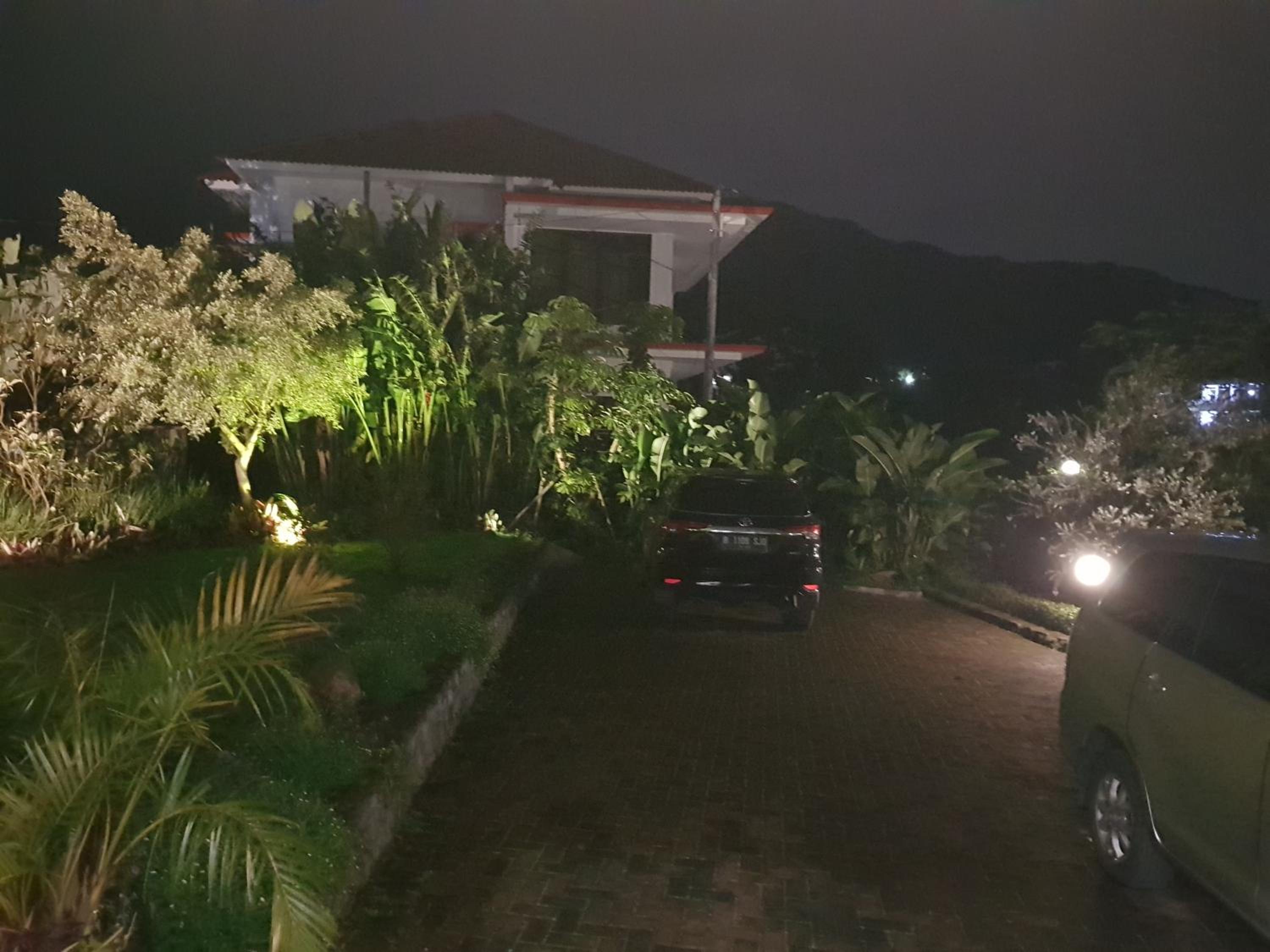 Villa with Private Pool - Photo 3