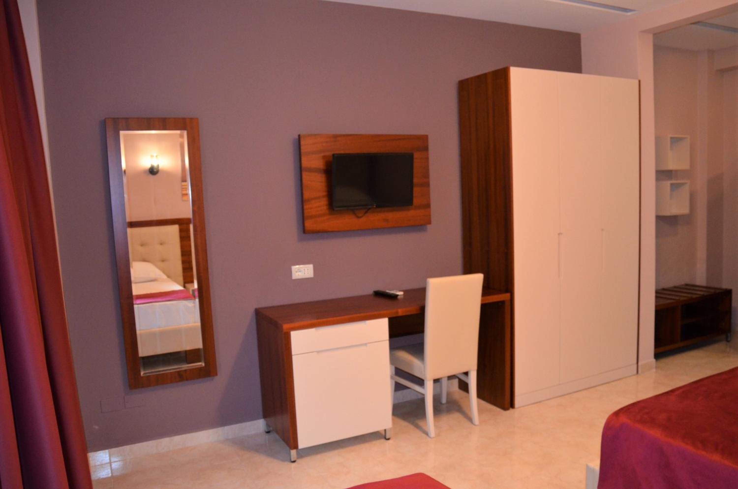 Standard Triple Room with Sea View photo 2