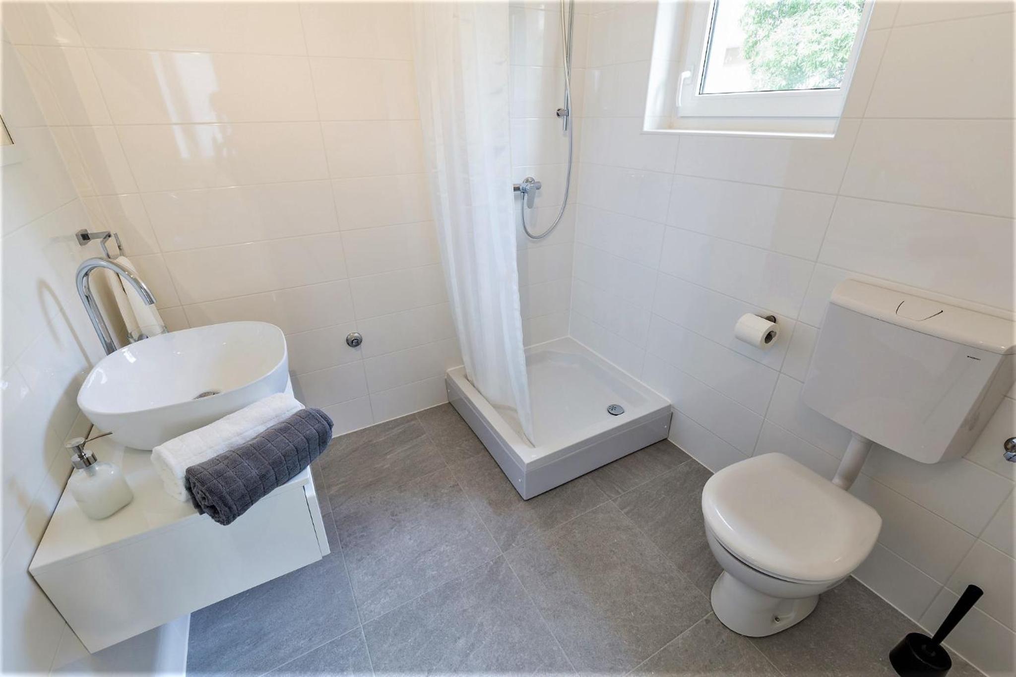 Studio Apartment - Photo 6