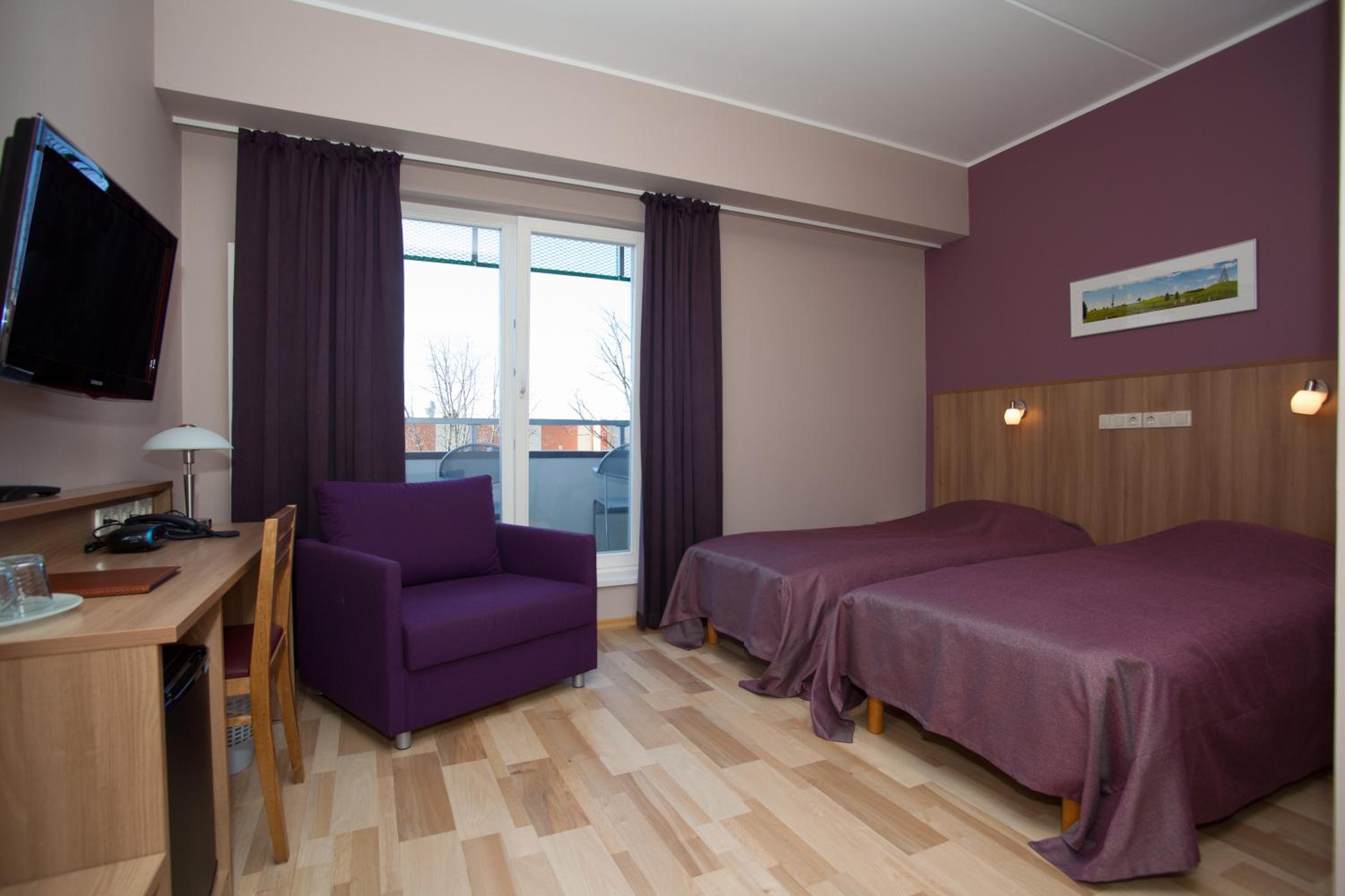 Superior Twin with balcony & Spa access - Photo 8