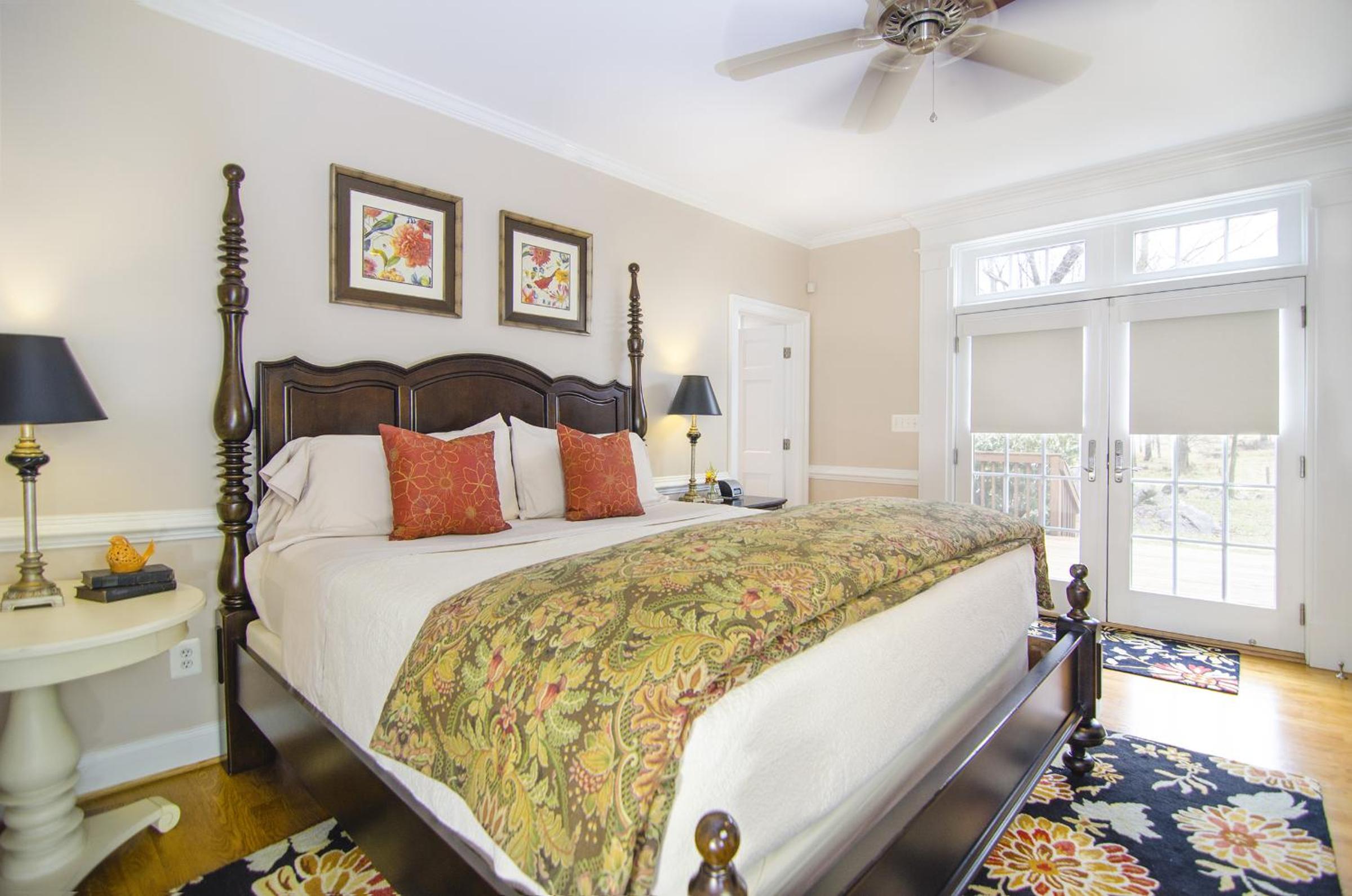 Deluxe King Suite
