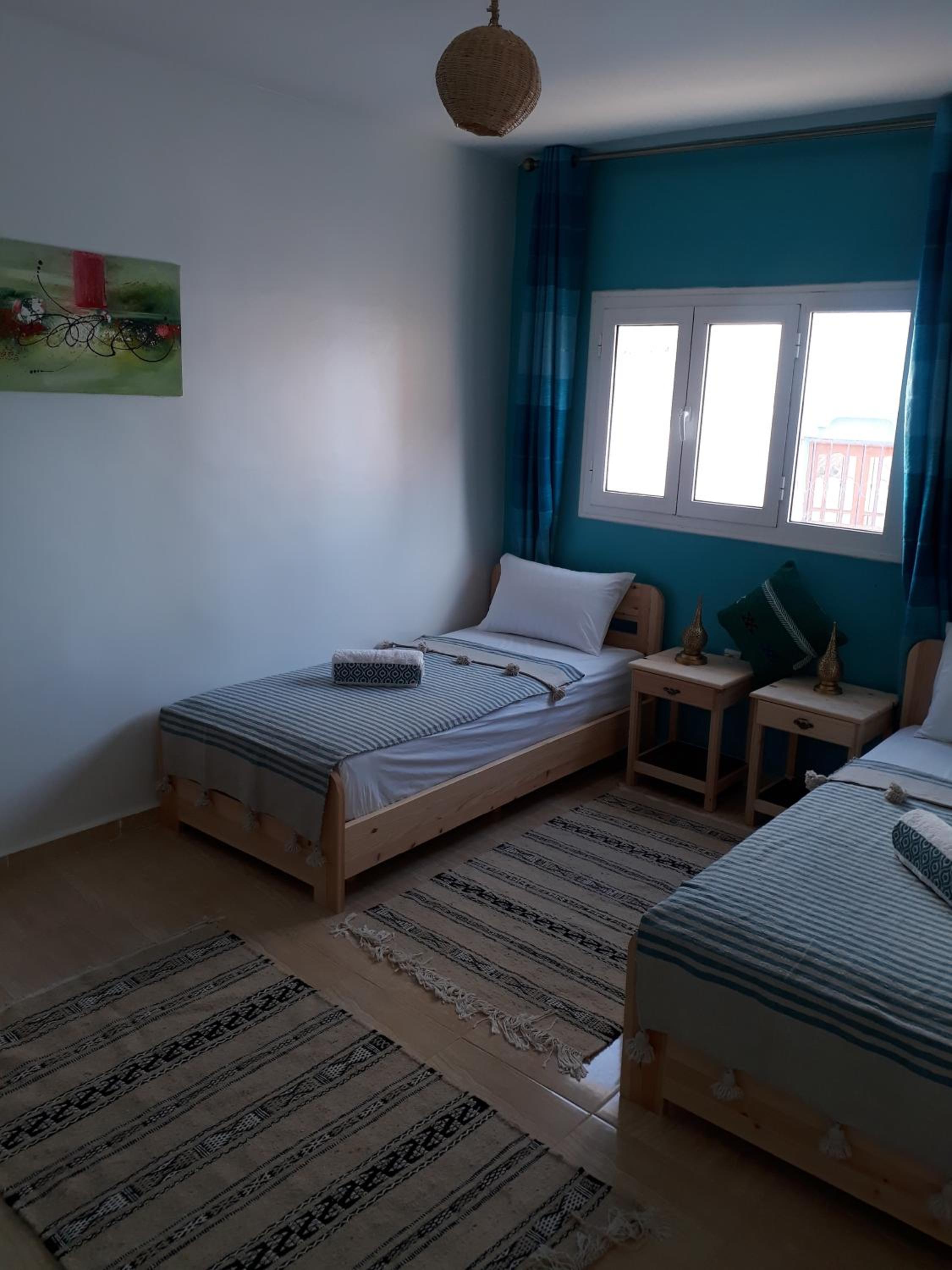Budget Twin Room - Photo 8