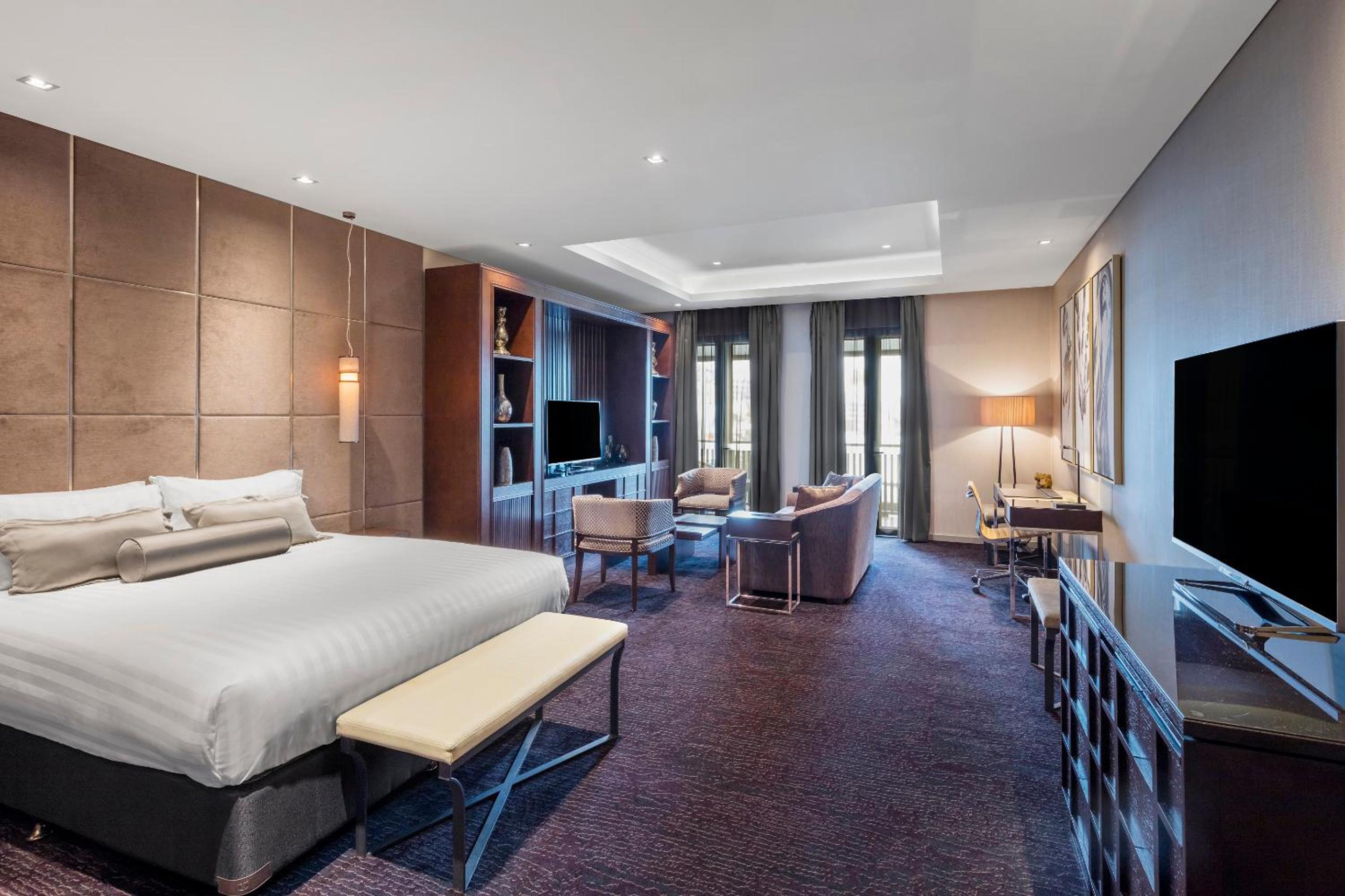 Executive Suite