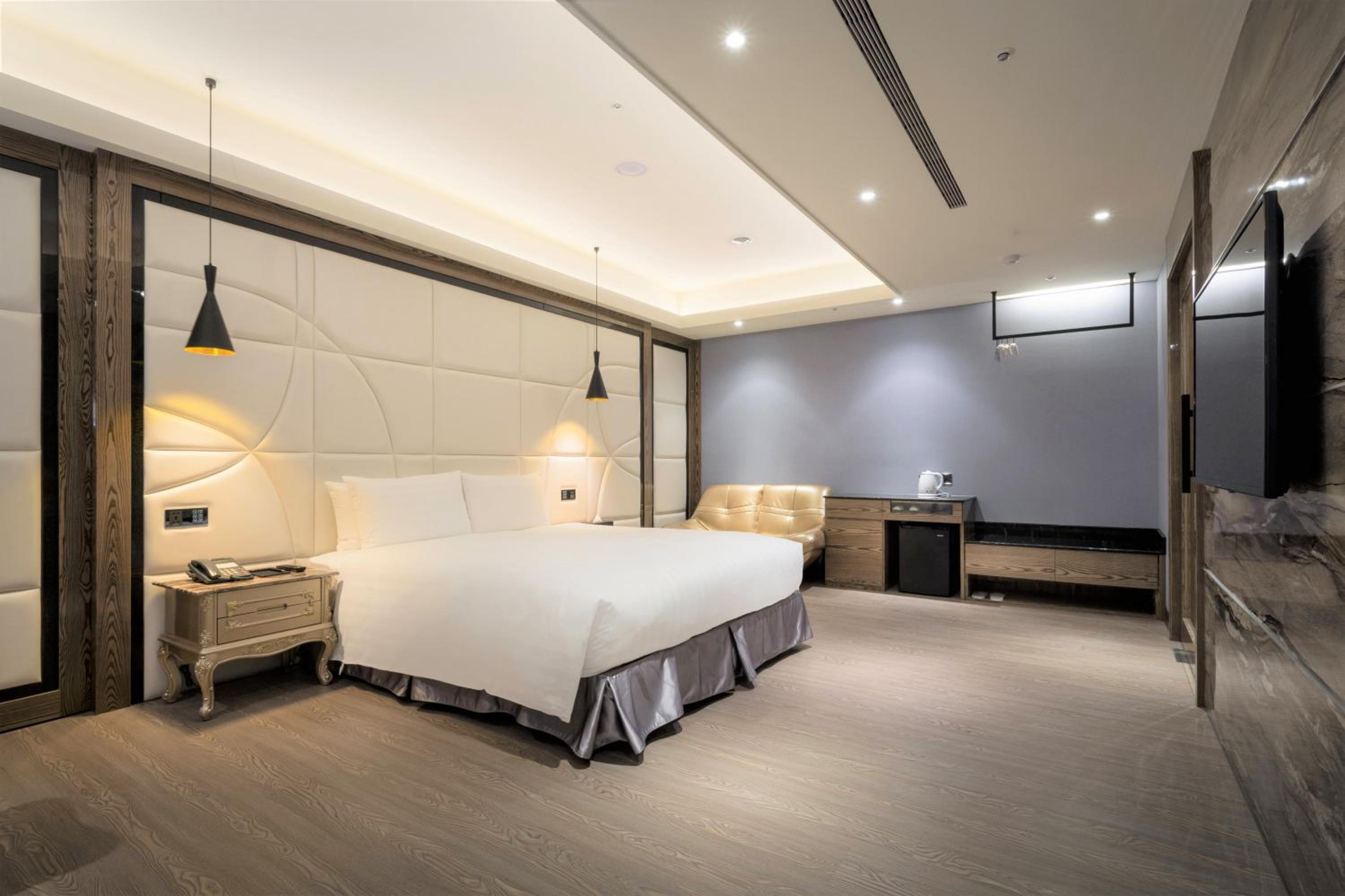 Executive Suite