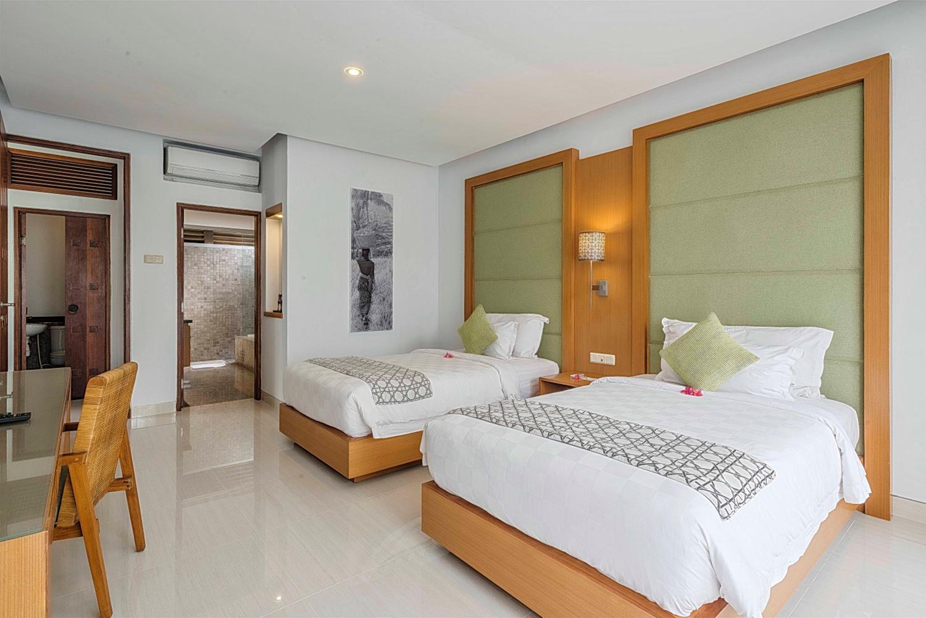 Two-Bedroom Villa with Private Pool - Photo 20