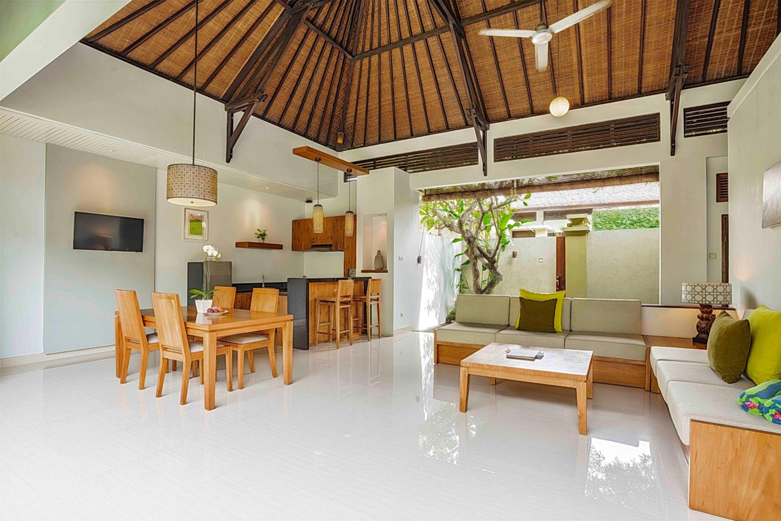 One-Bedroom Villa with Private Pool - Photo 6