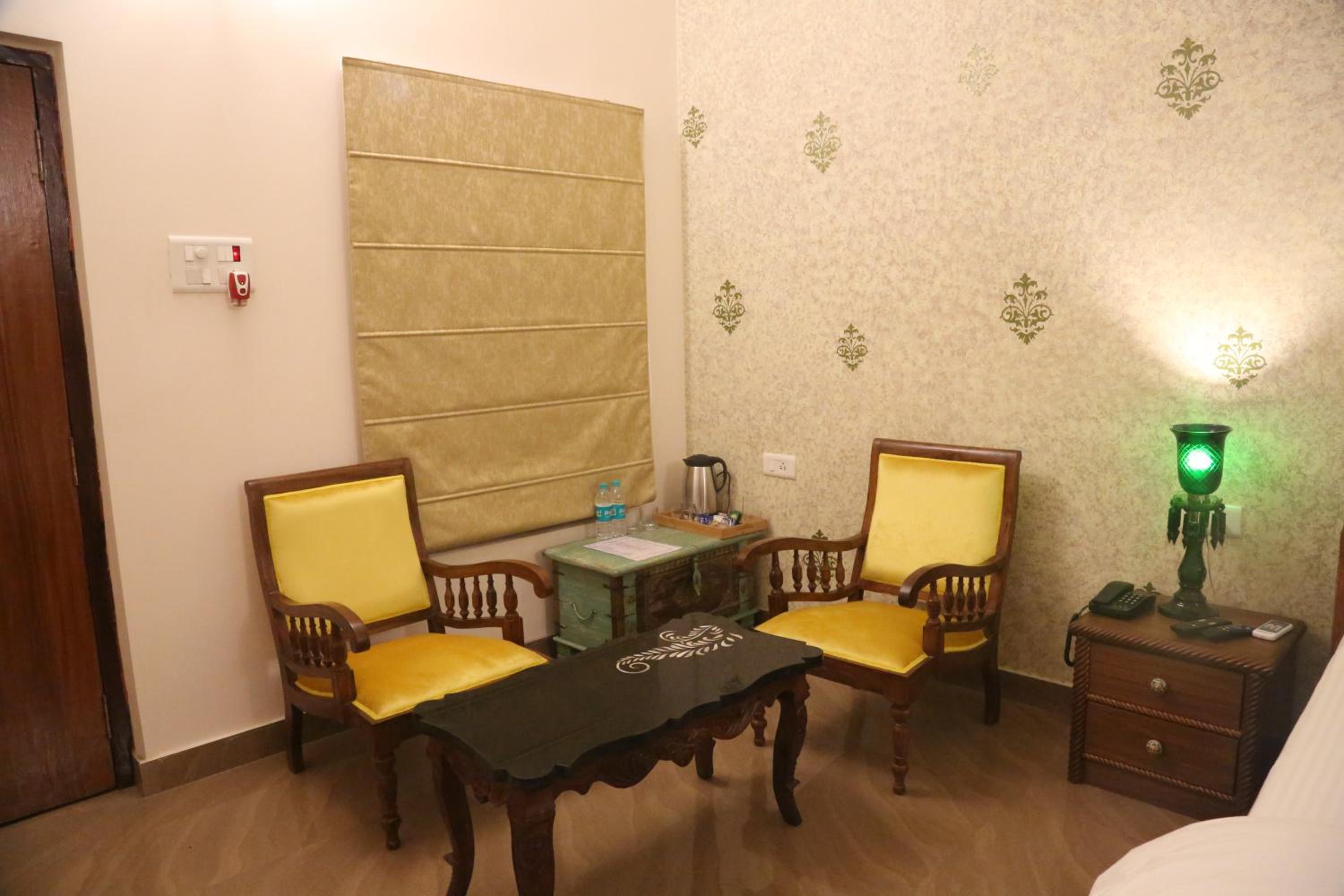 Deluxe Suite - Photo 18