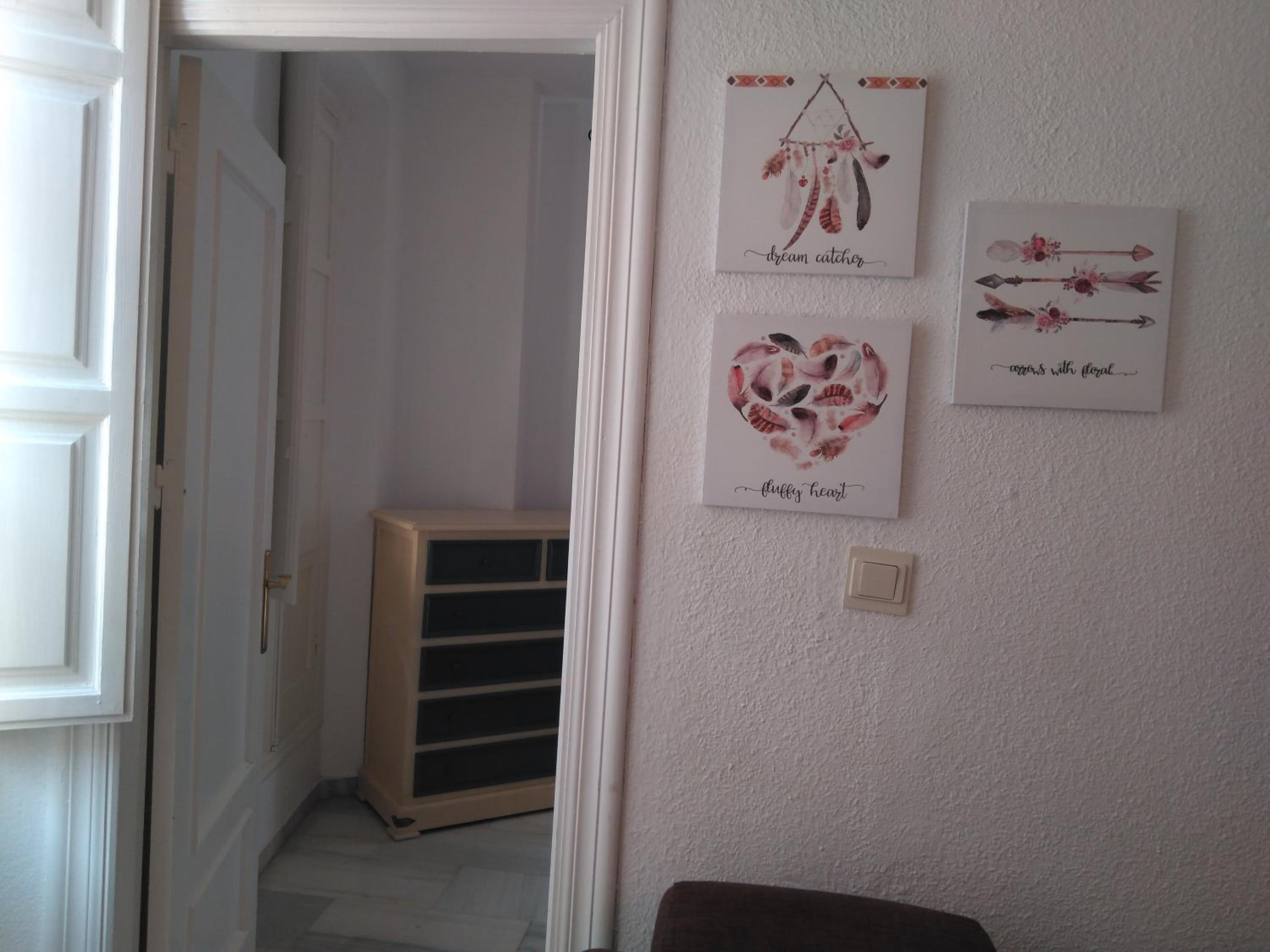 Studio Apartment - Photo 12